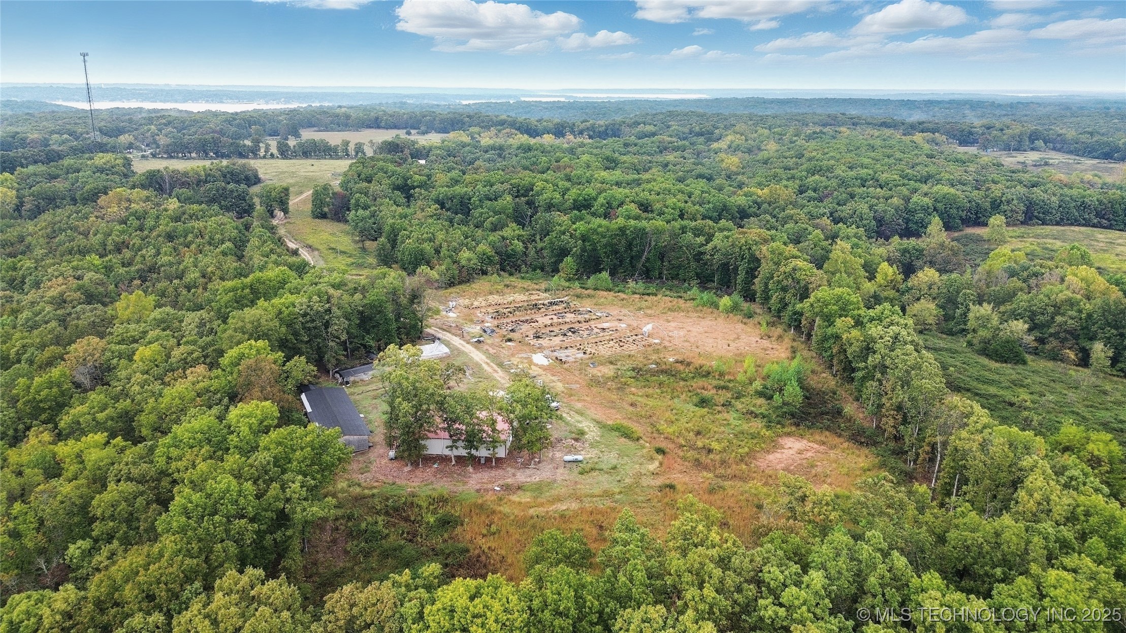 54501 E 340 Road Property Photo 17