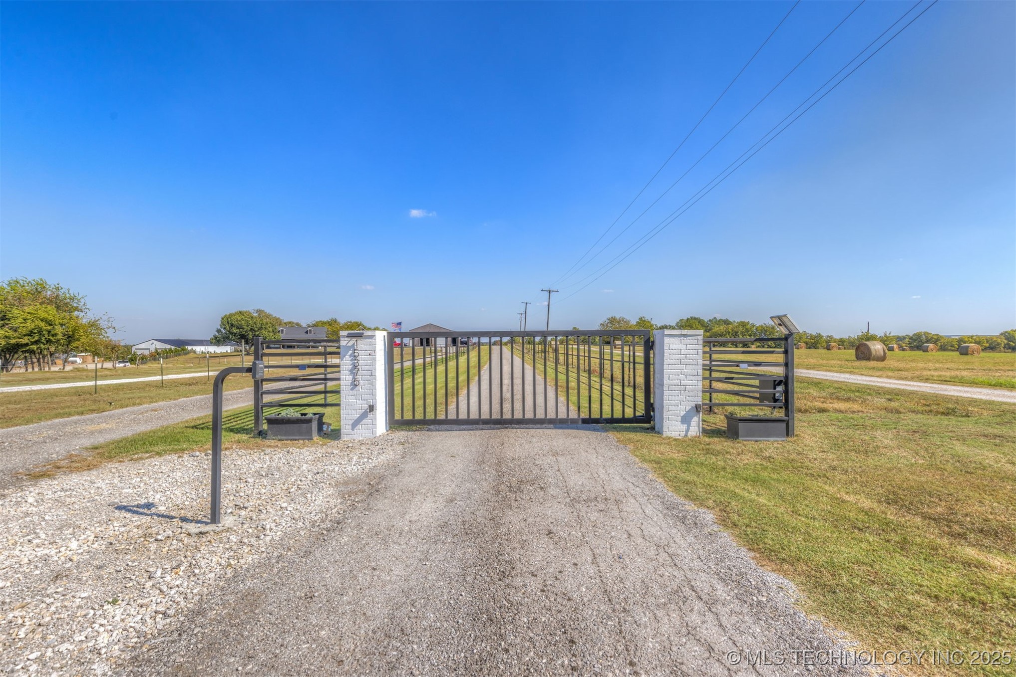 15375 S 26th Avenue W Property Photo 4