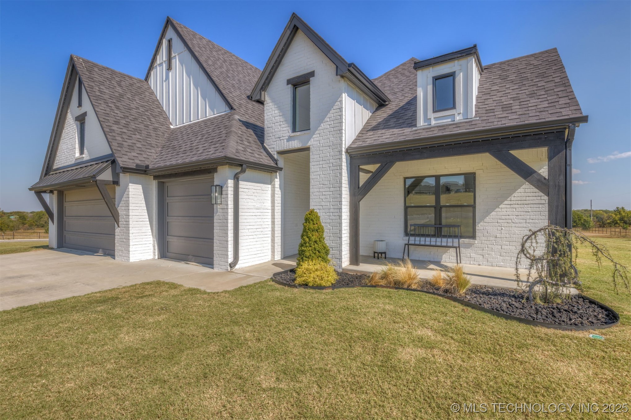 15375 S 26th Avenue W Property Photo 8