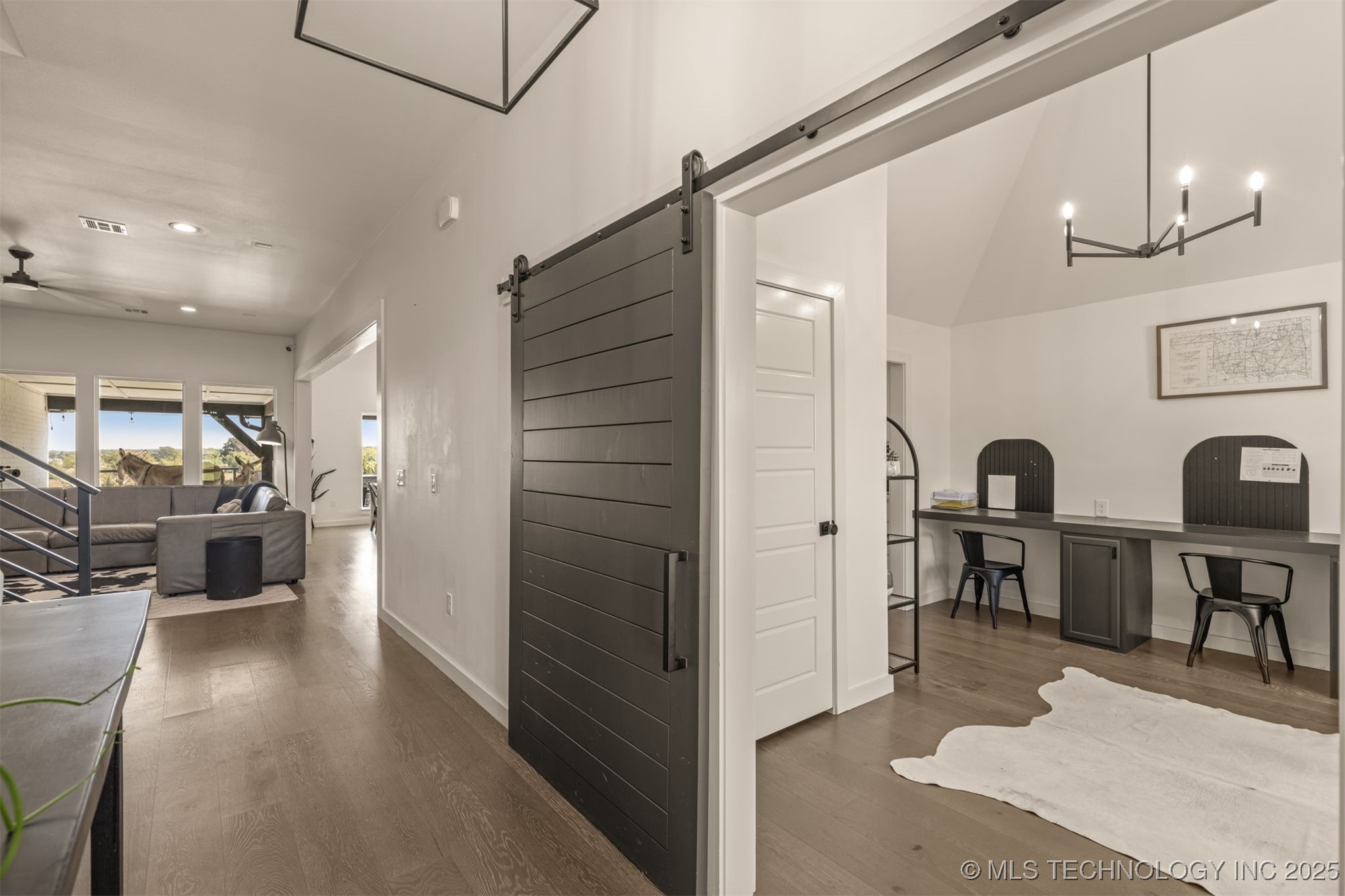 15375 S 26th Avenue W Property Photo 9