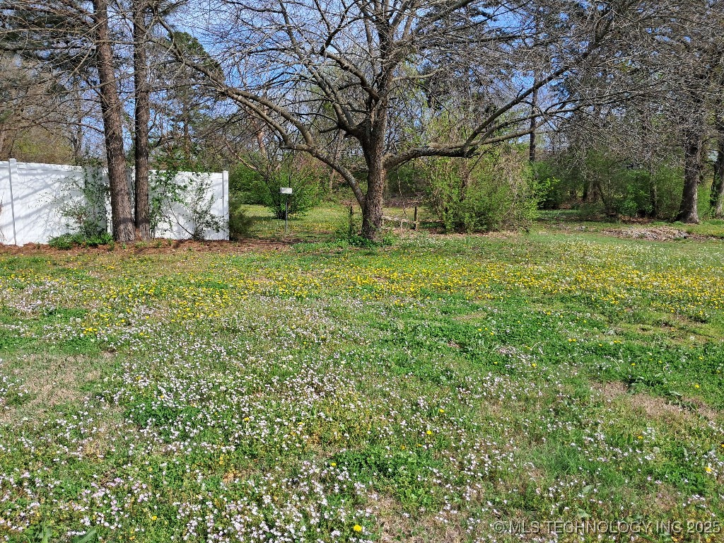 622 Indiana Avenue Property Photo 10