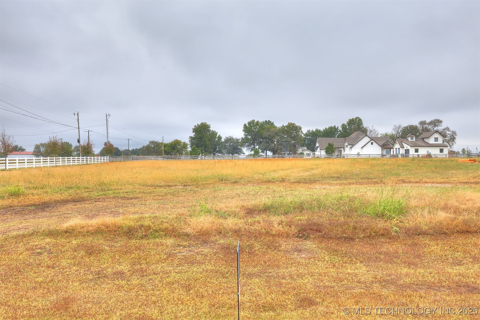 3276 E 169th Street S Property Photo 1