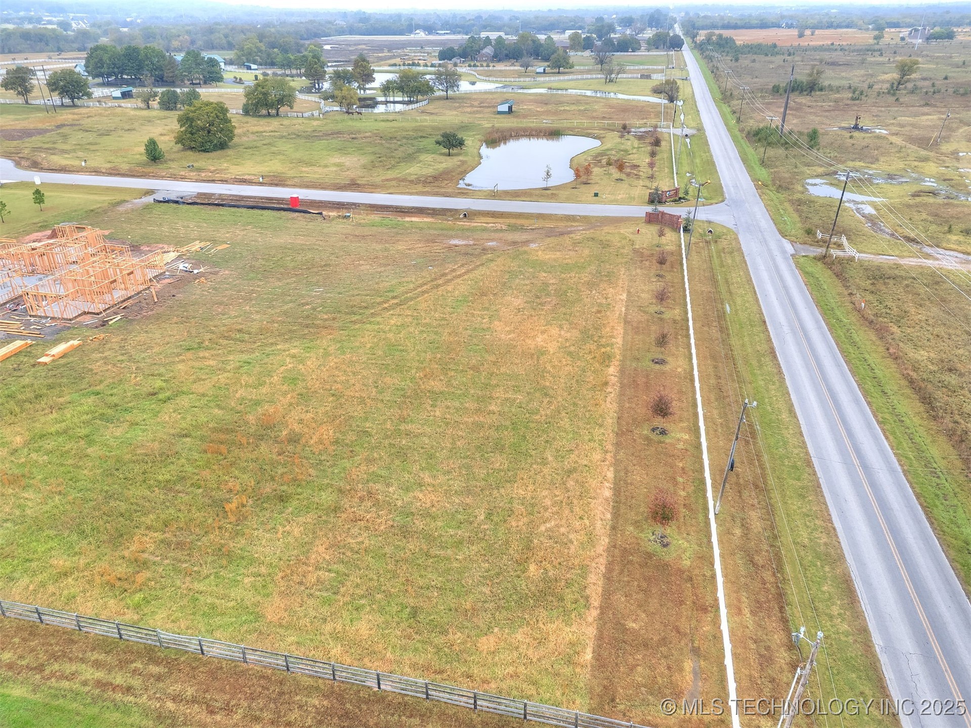 3276 E 169th Street S Property Photo 9