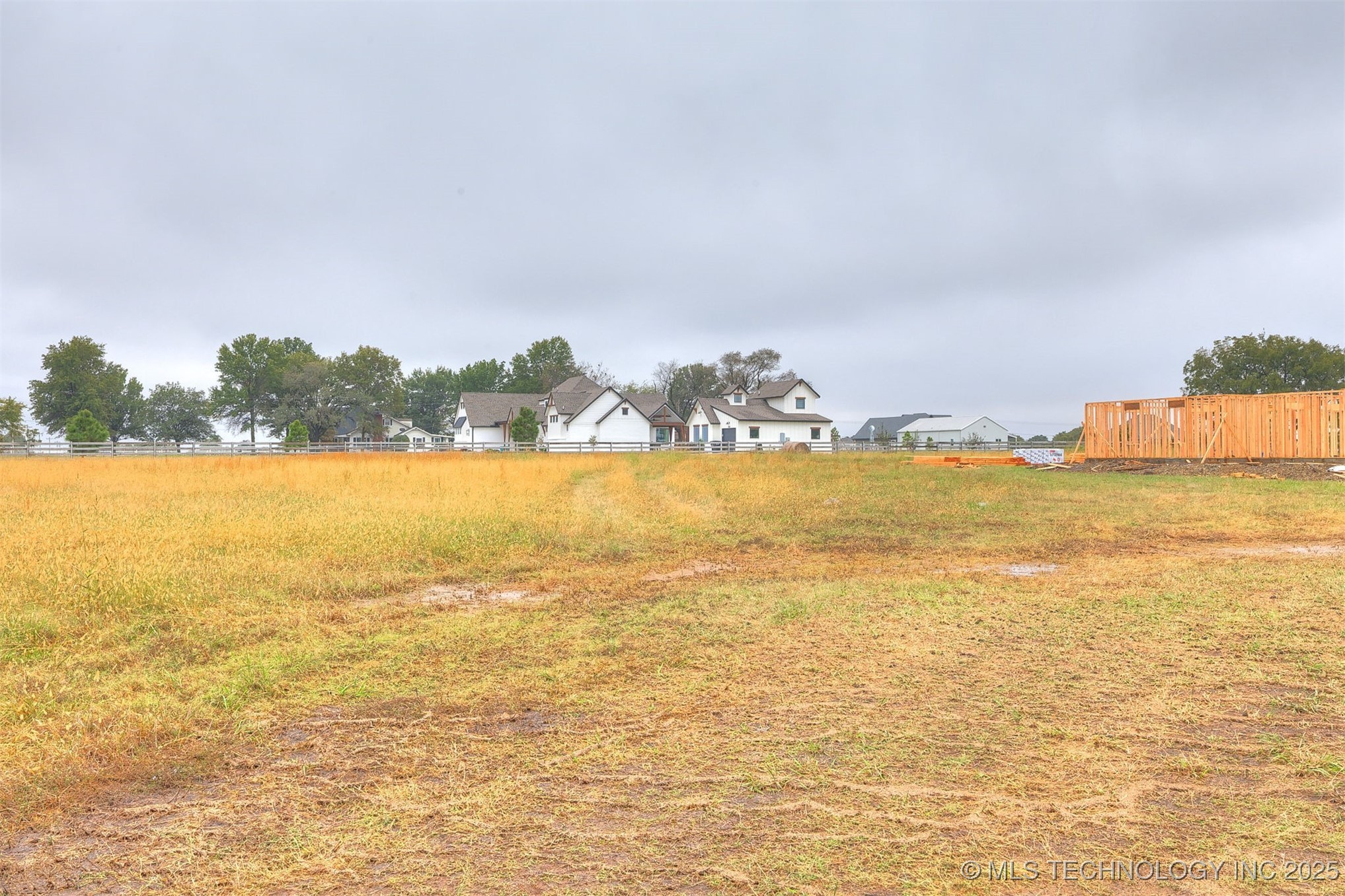 3276 E 169th Street S Property Photo 10