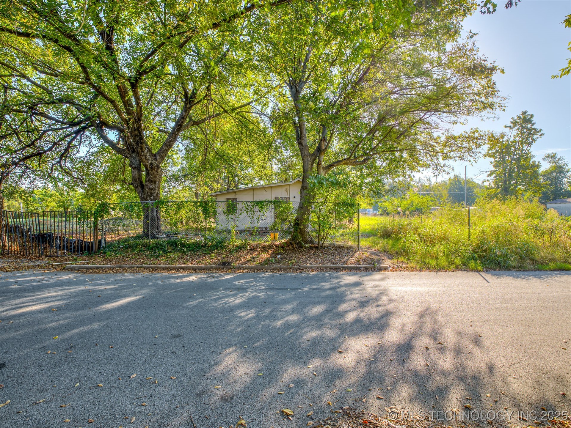 1331 N Rockford Avenue Property Photo 1