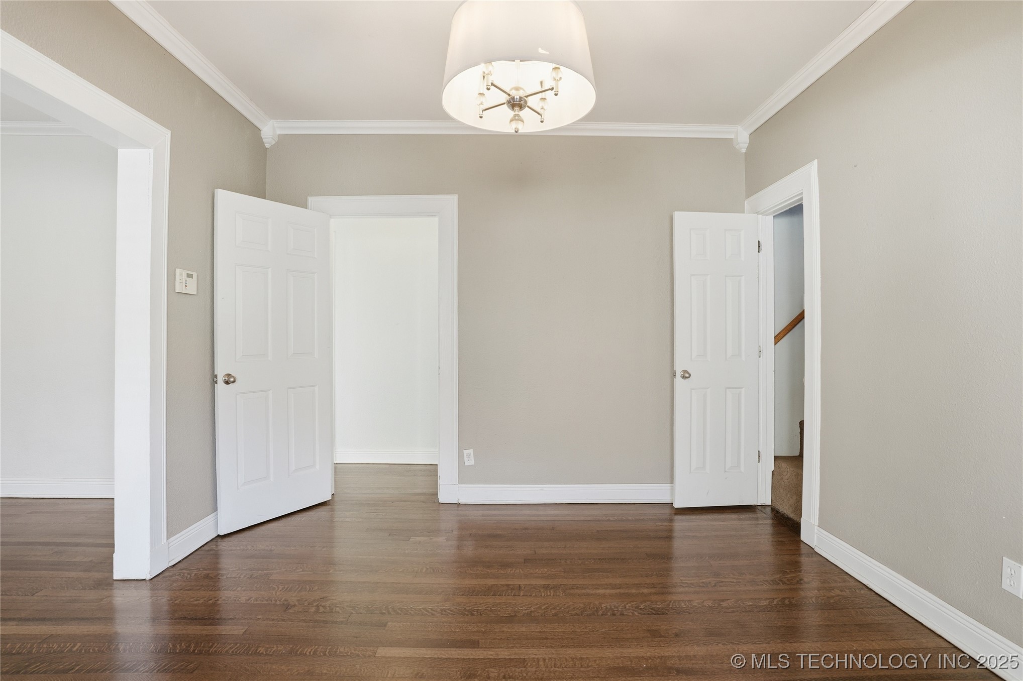 2219 E 13th Street Property Photo 11