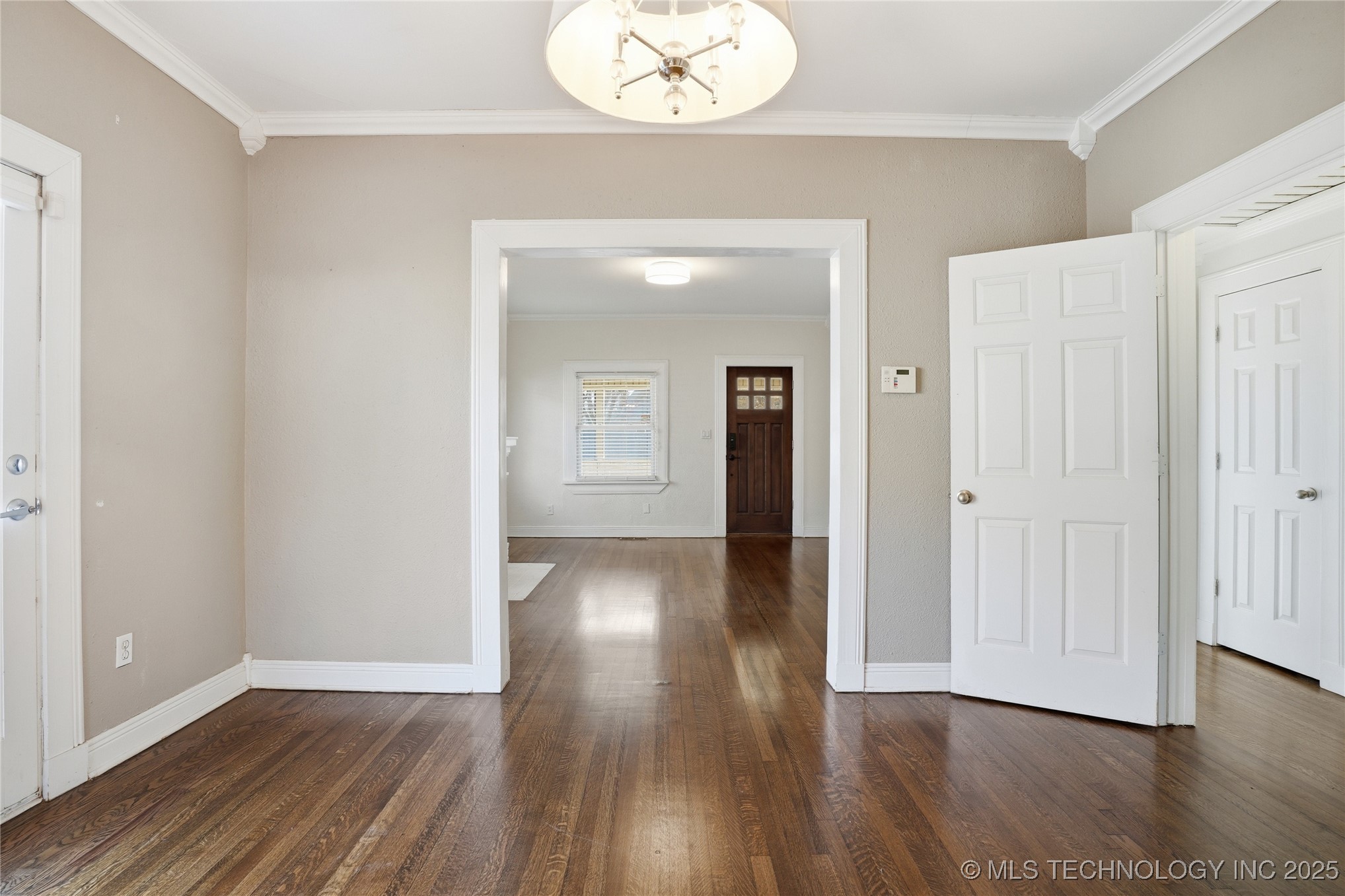 2219 E 13th Street Property Photo 12