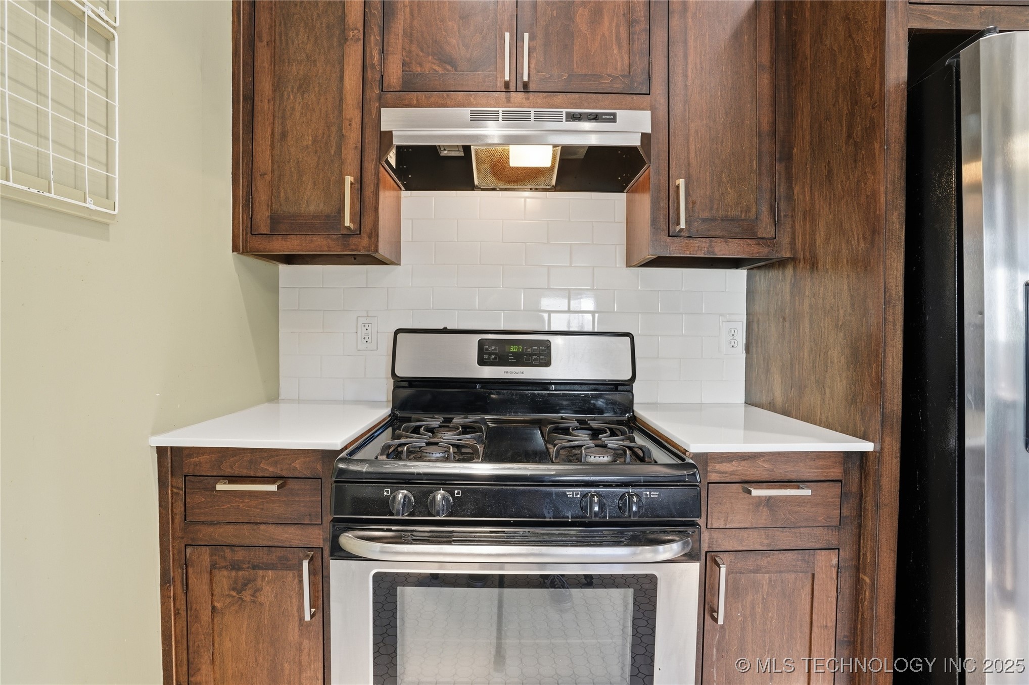 2219 E 13th Street Property Photo 15