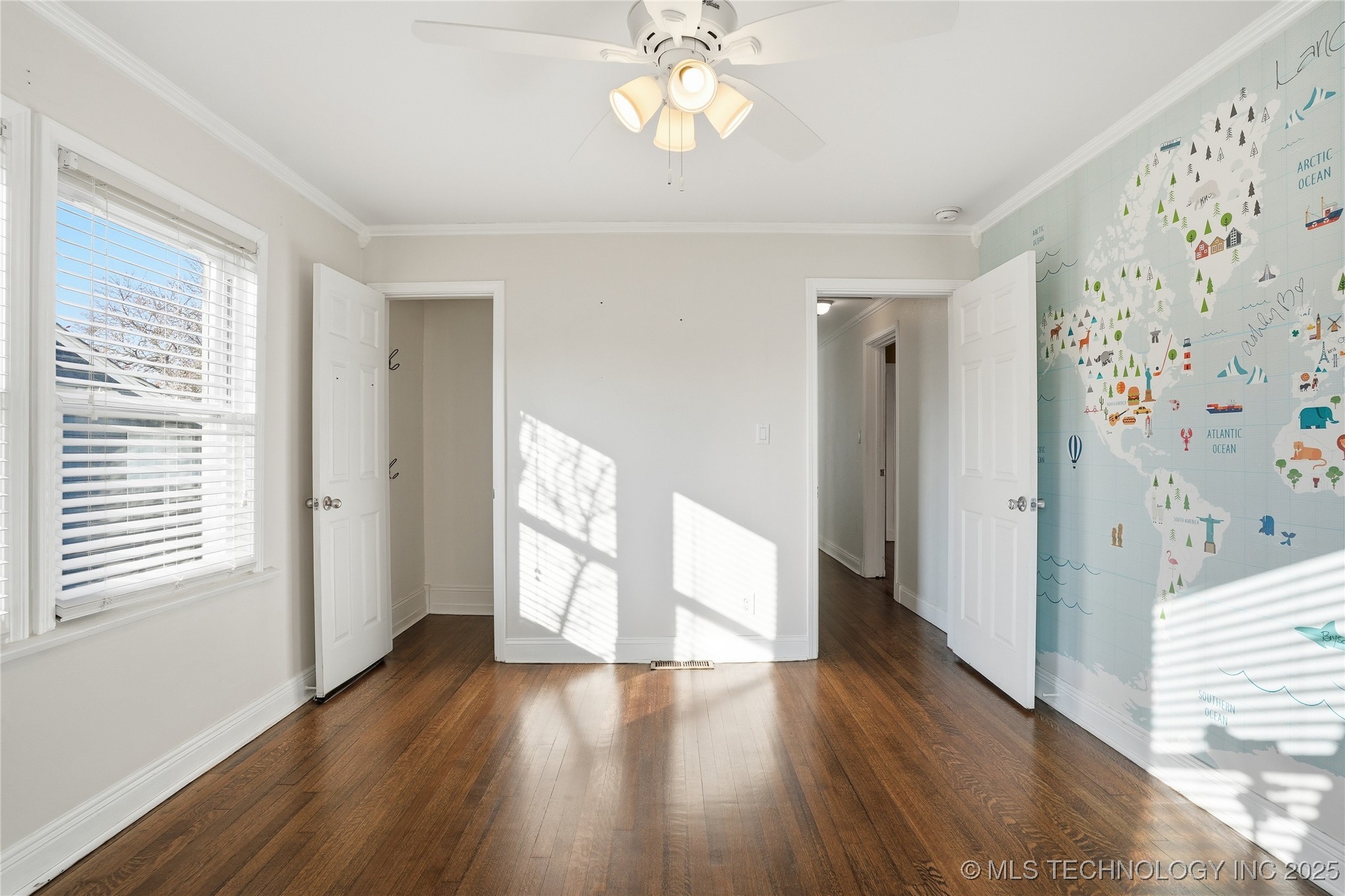 2219 E 13th Street Property Photo 22