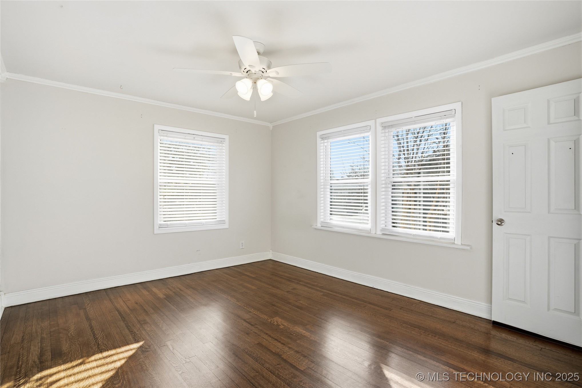 2219 E 13th Street Property Photo 31