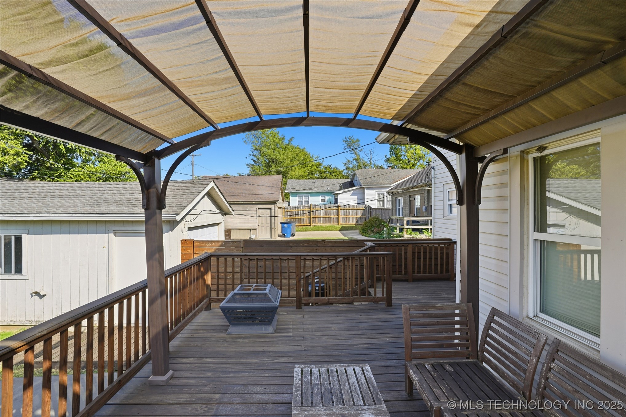 2219 E 13th Street Property Photo 42