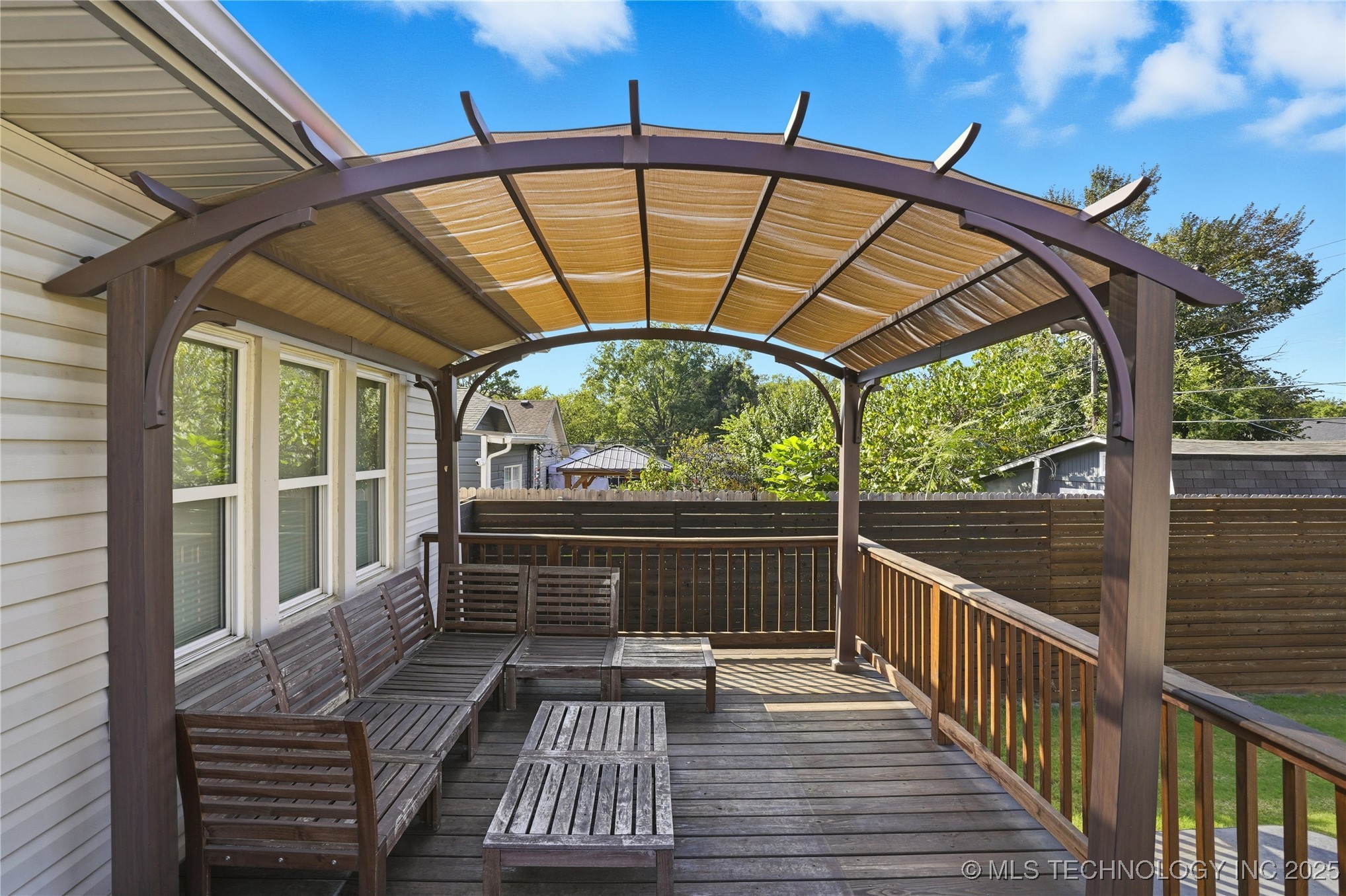 2219 E 13th Street Property Photo 43