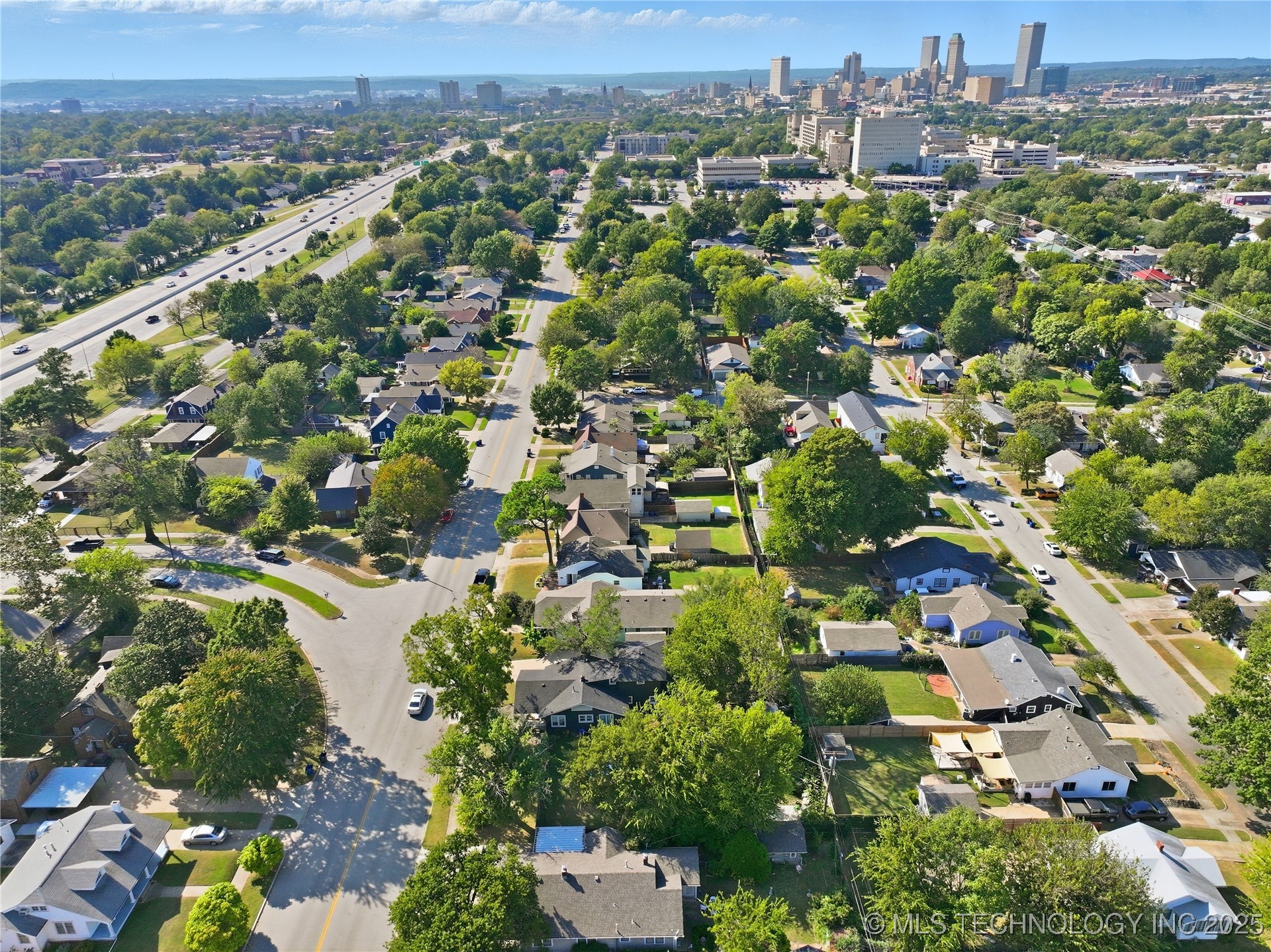 2219 E 13th Street Property Photo 48