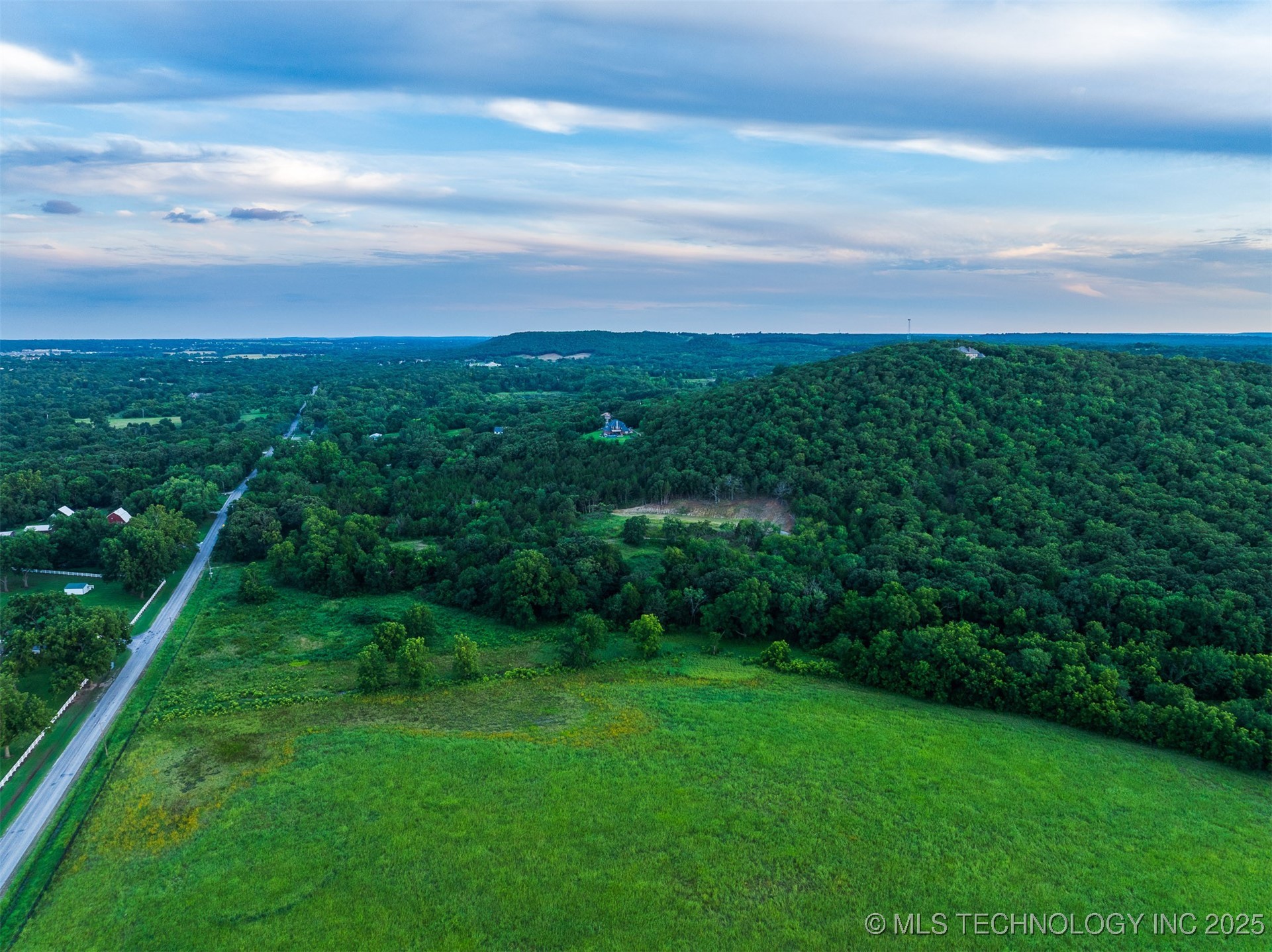 60 S 137th West Avenue Property Photo 5