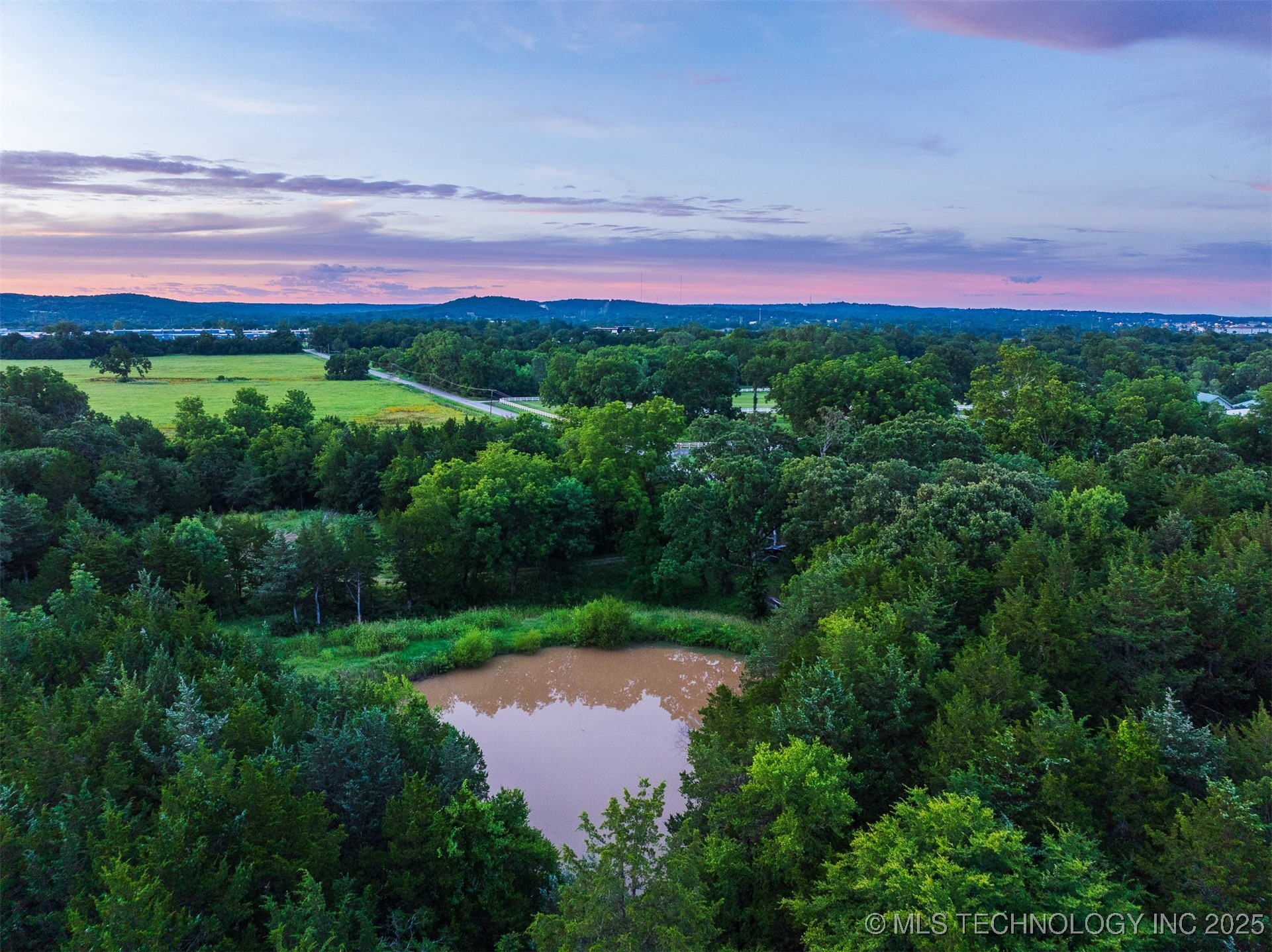 60 S 137th West Avenue Property Photo 9