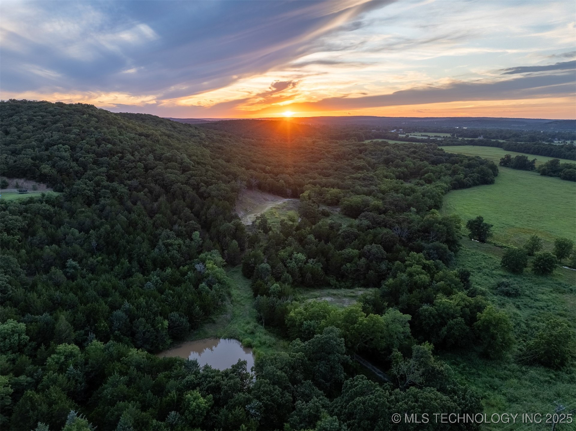 60 S 137th West Avenue Property Photo 10