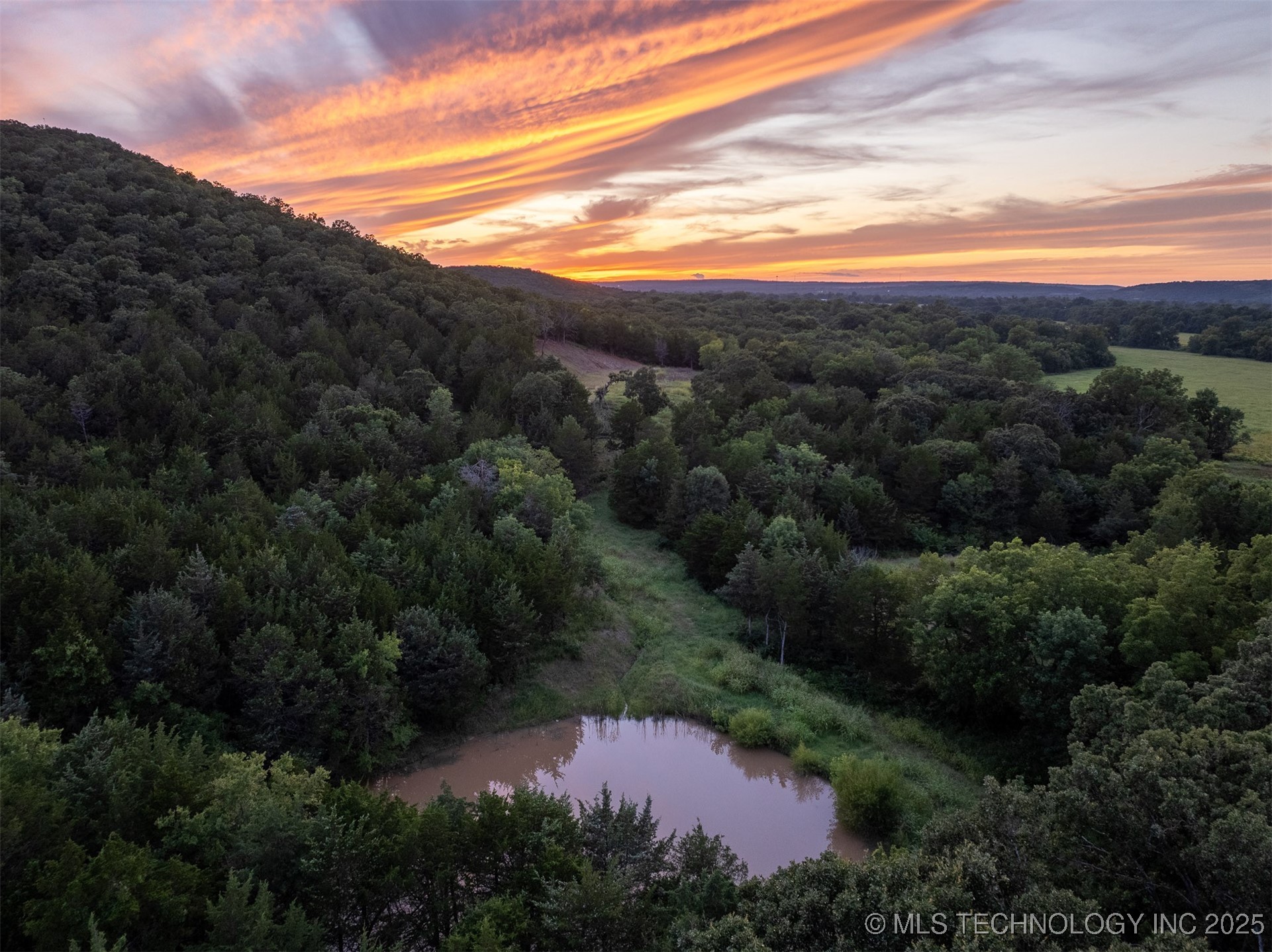 60 S 137th West Avenue Property Photo 14