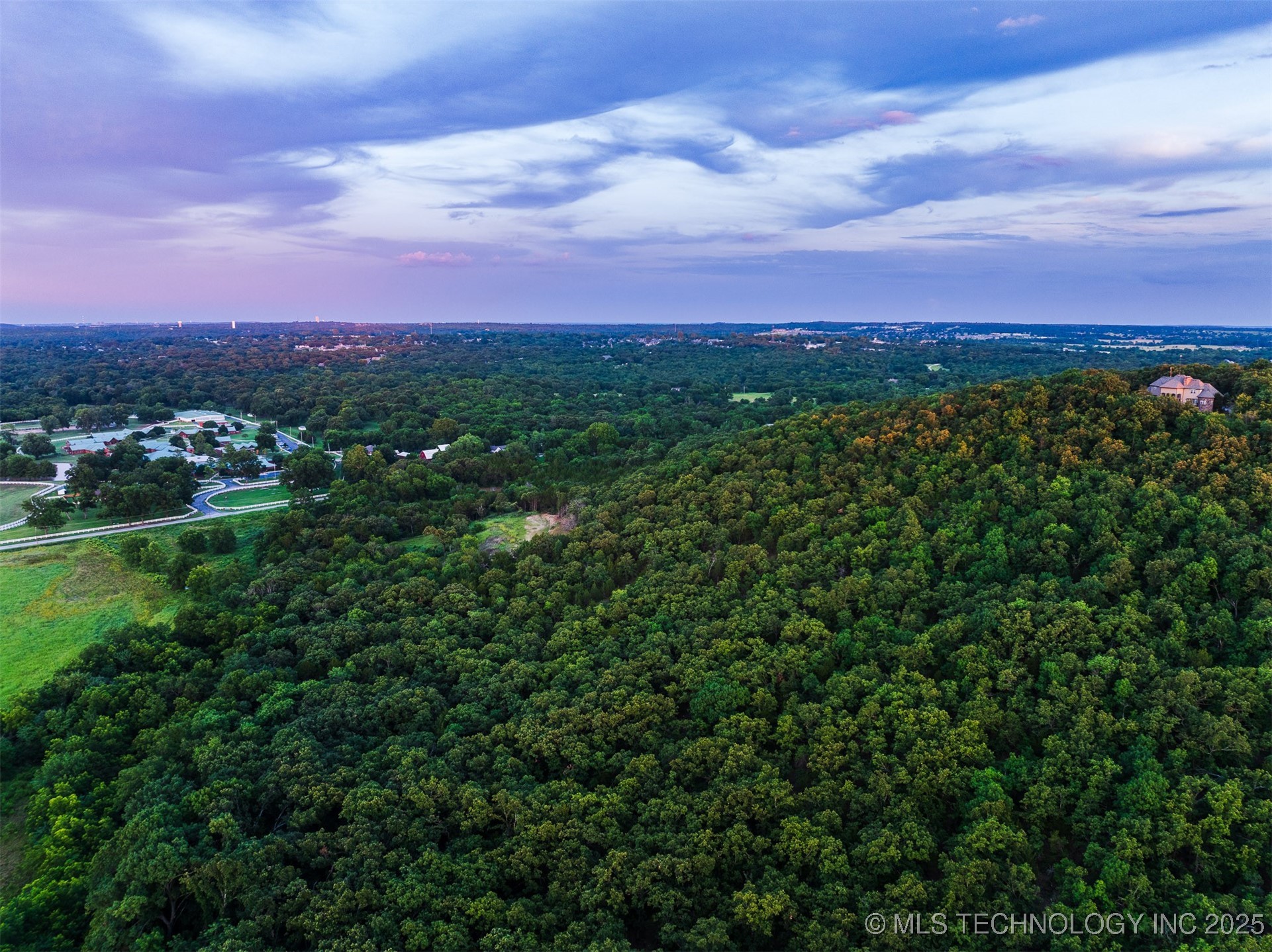 60 S 137th West Avenue Property Photo 18