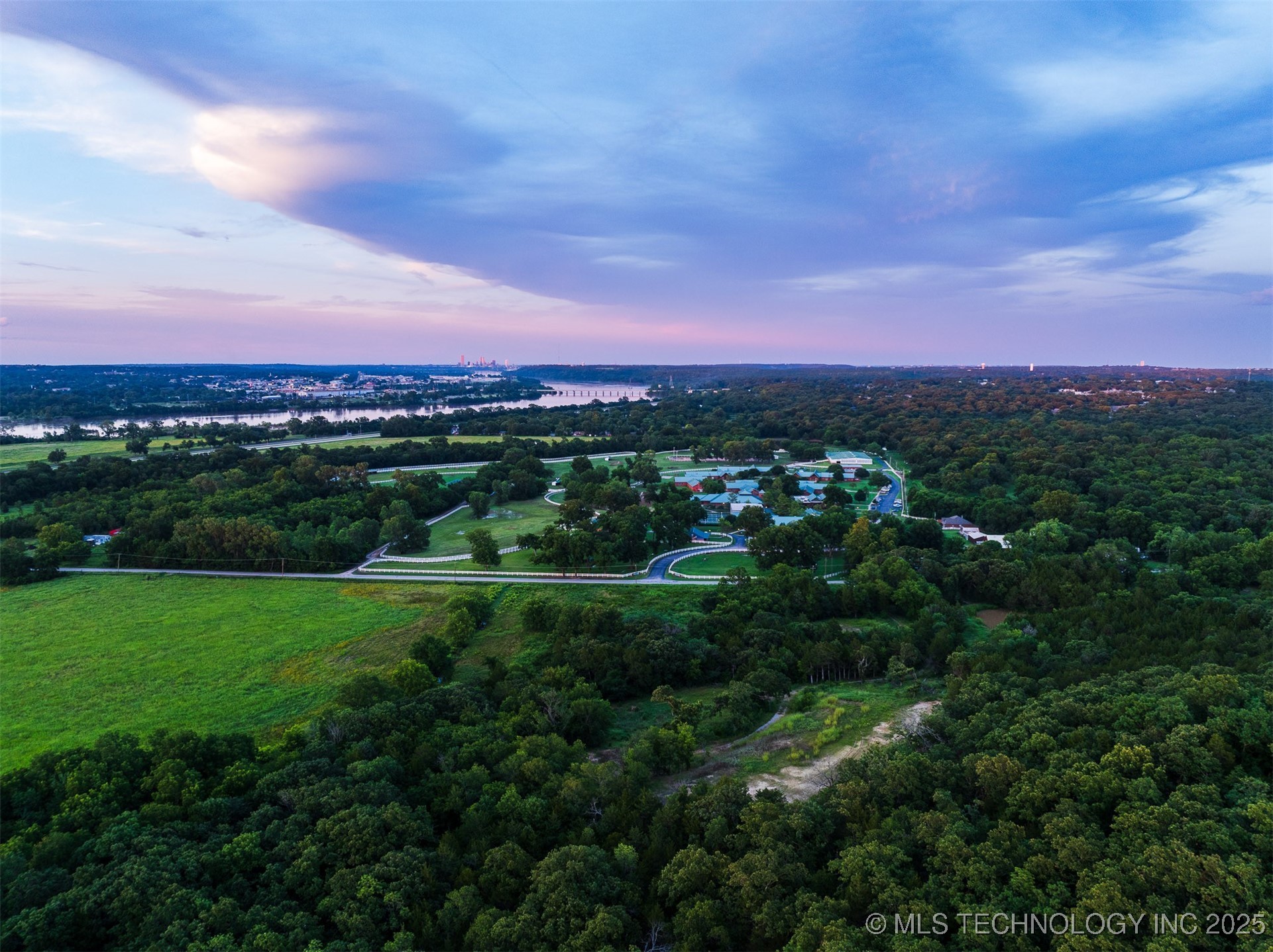 60 S 137th West Avenue Property Photo 19
