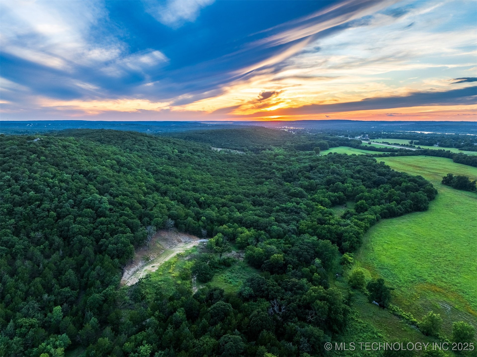 60 S 137th West Avenue Property Photo 20