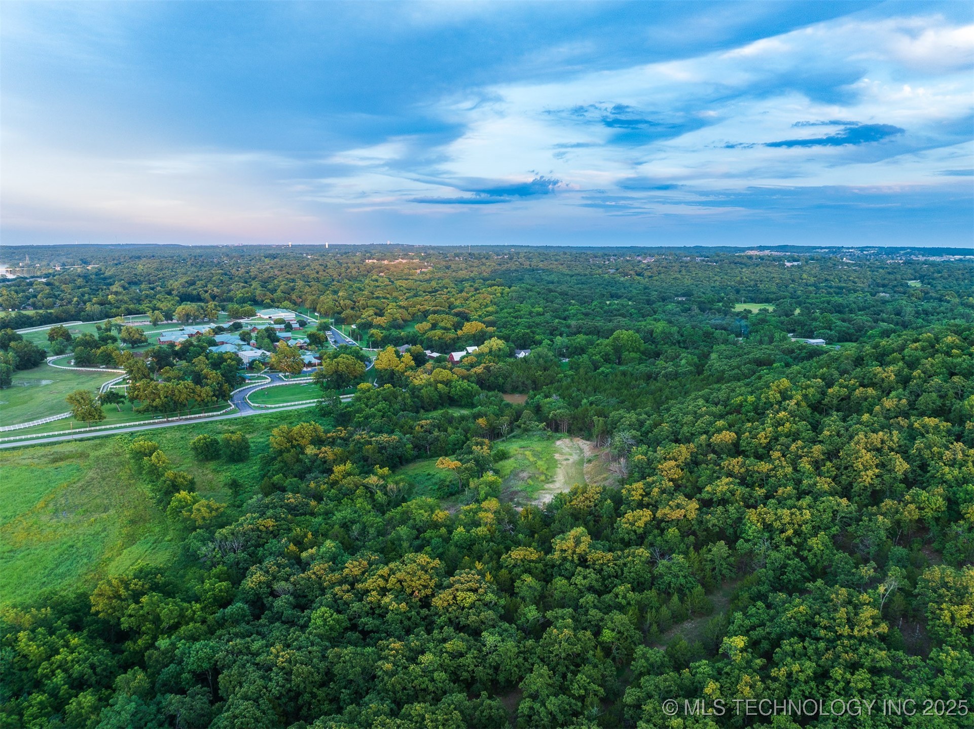 60 S 137th West Avenue Property Photo 21