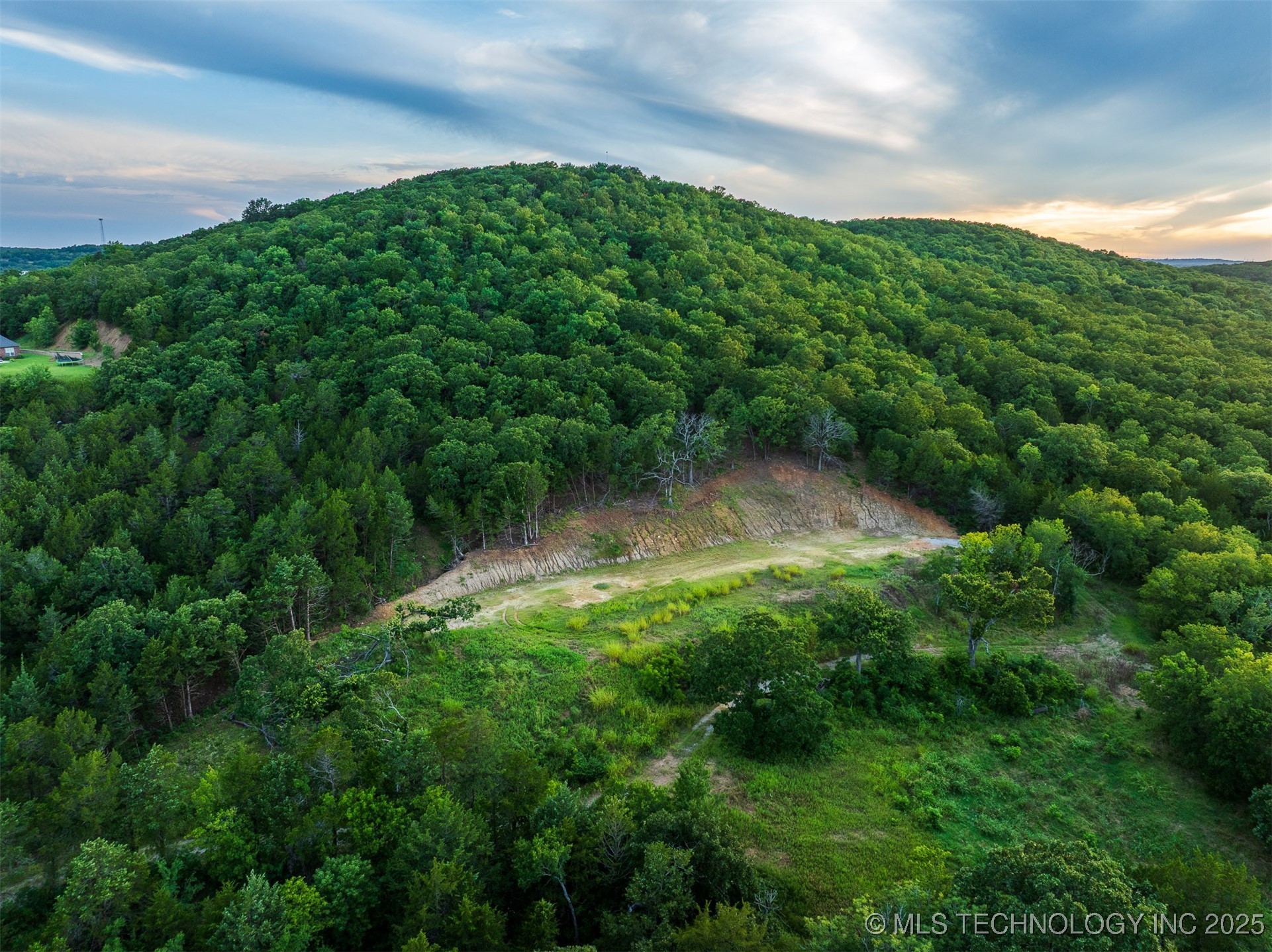 60 S 137th West Avenue Property Photo 25