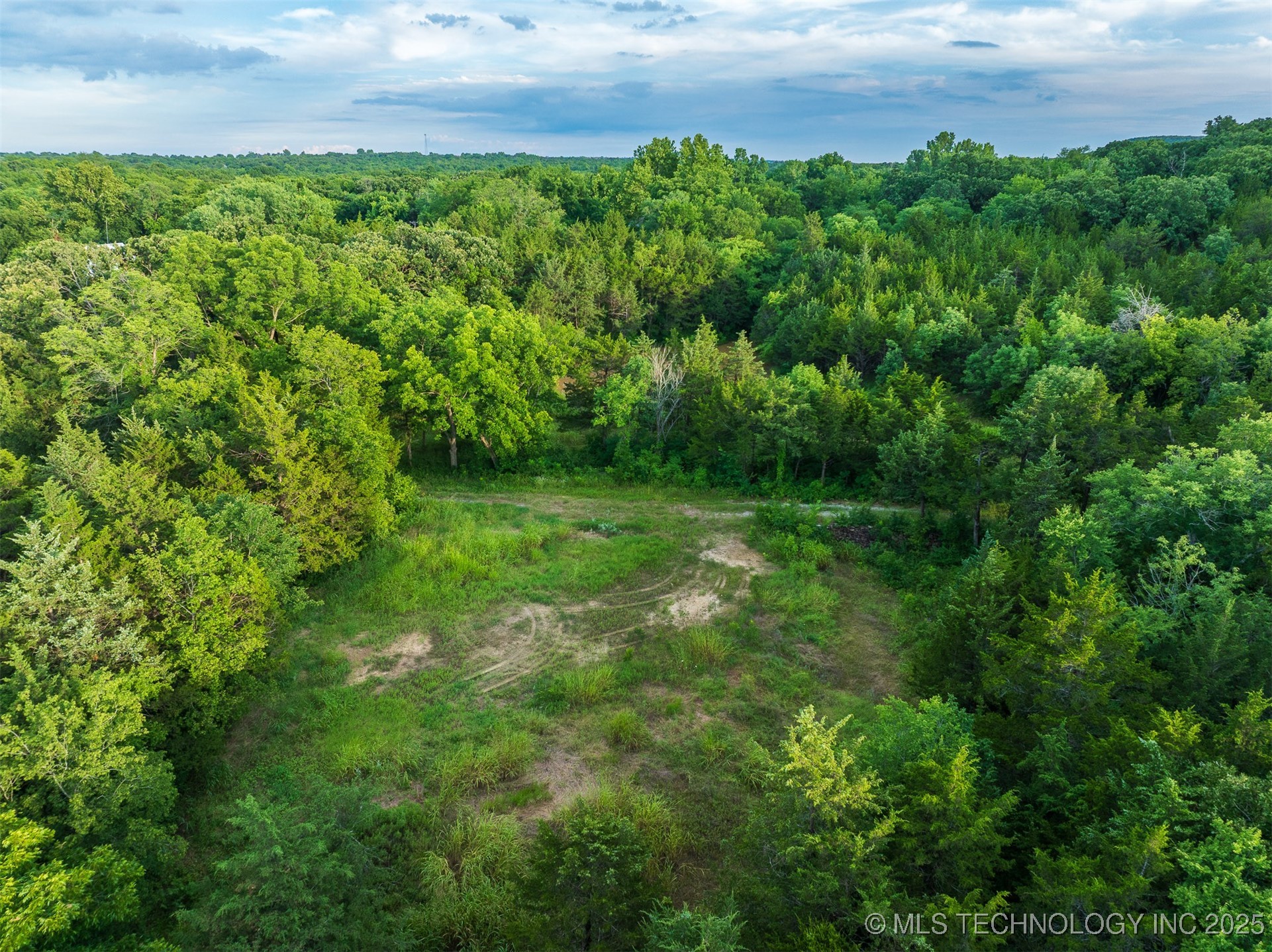 60 S 137th West Avenue Property Photo 28