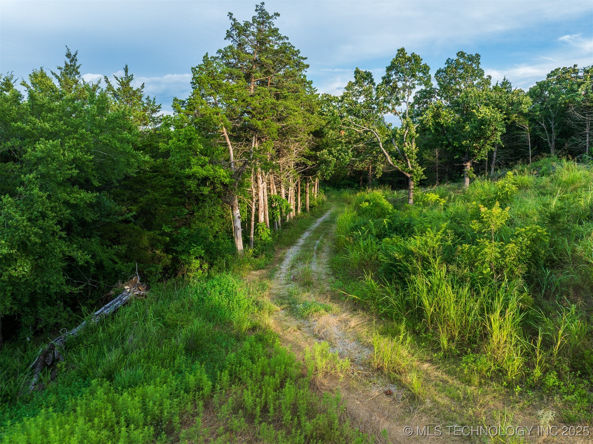 60 S 137th West Avenue Property Photo 31