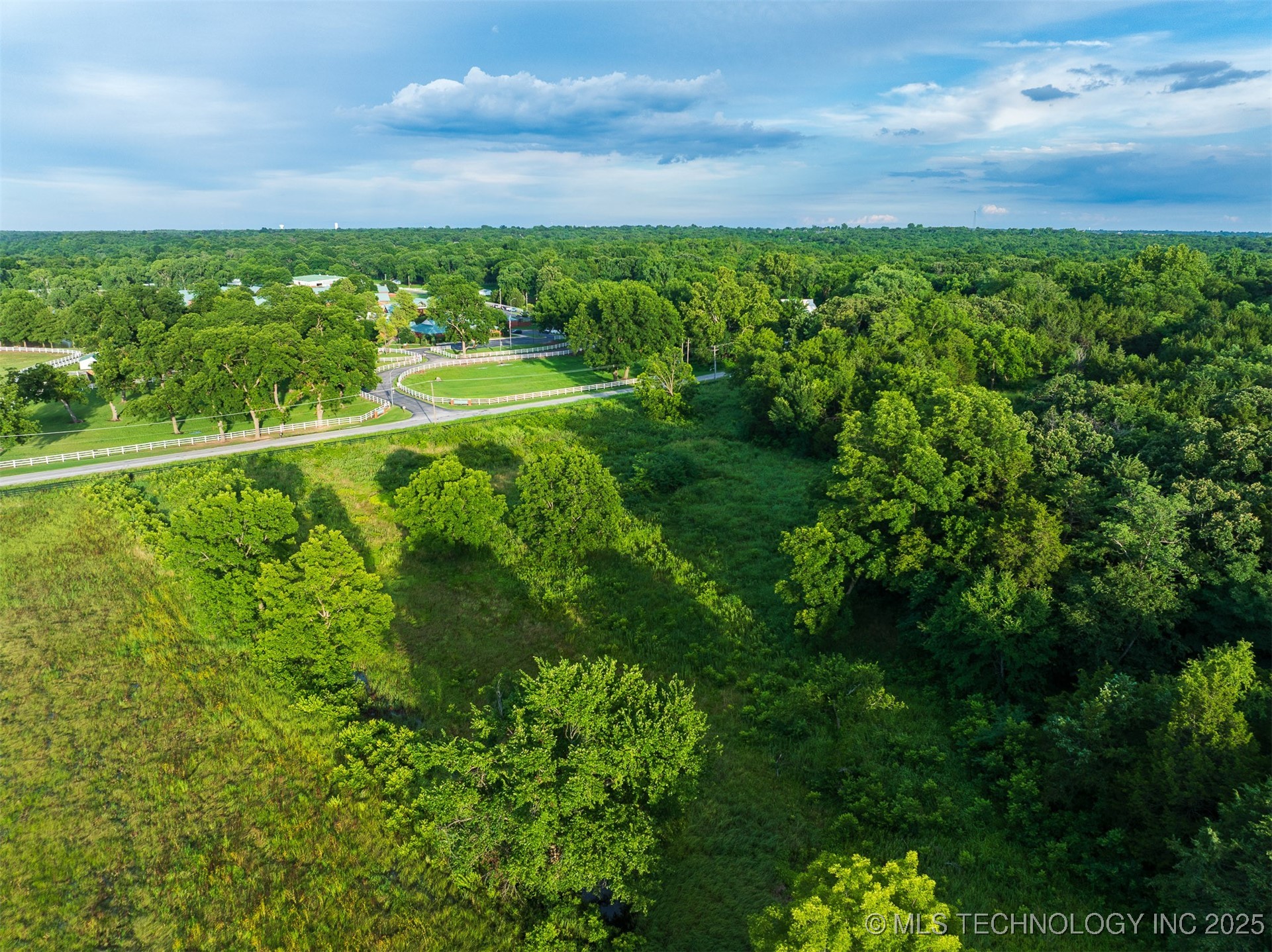 60 S 137th West Avenue Property Photo 35