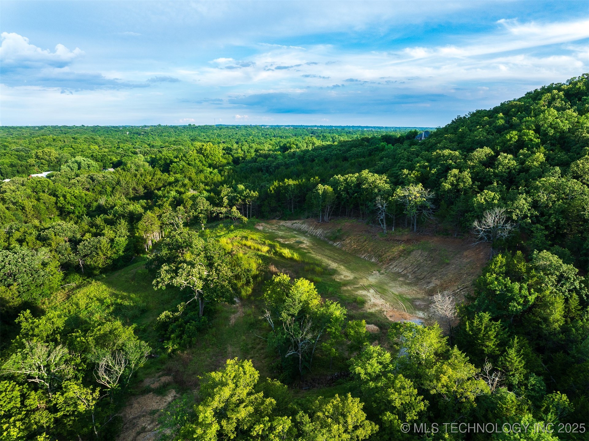 60 S 137th West Avenue Property Photo 49