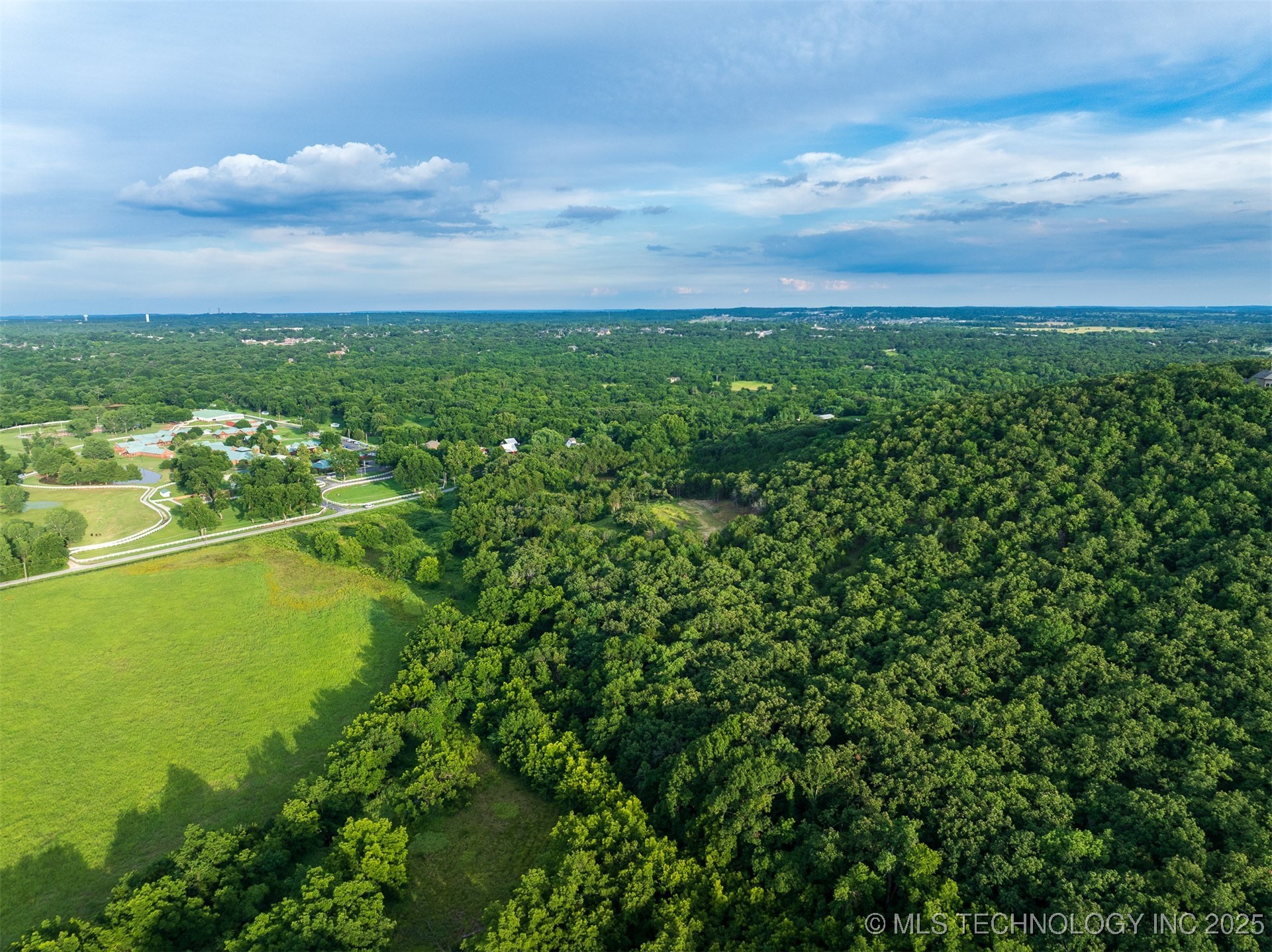 60 S 137th West Avenue Property Photo 58