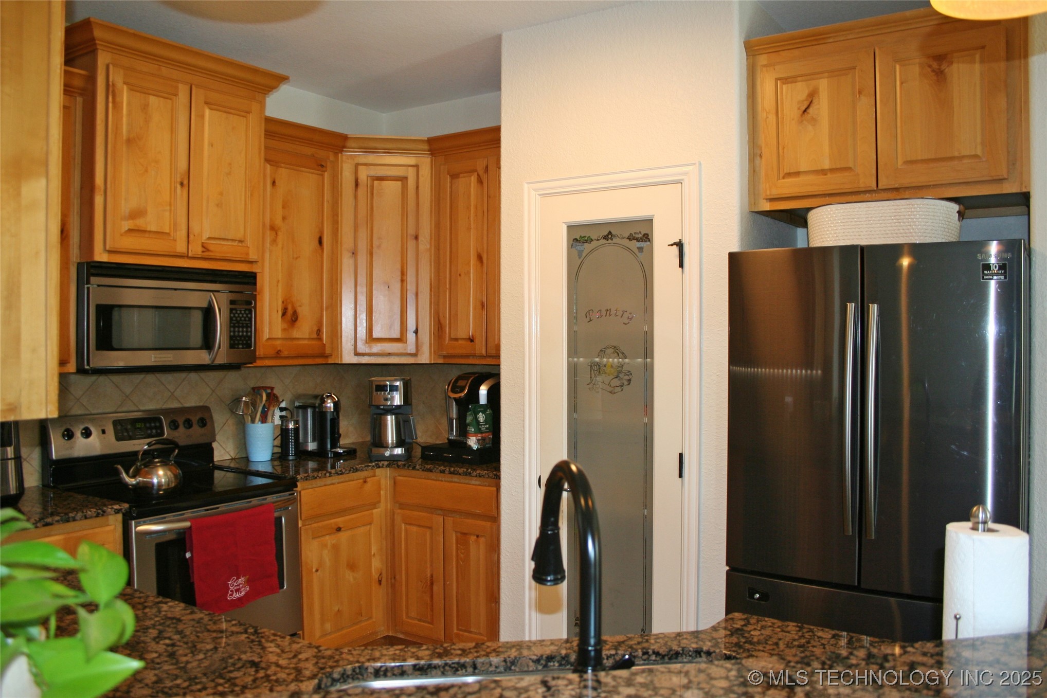 412 Wandering Property Photo 5