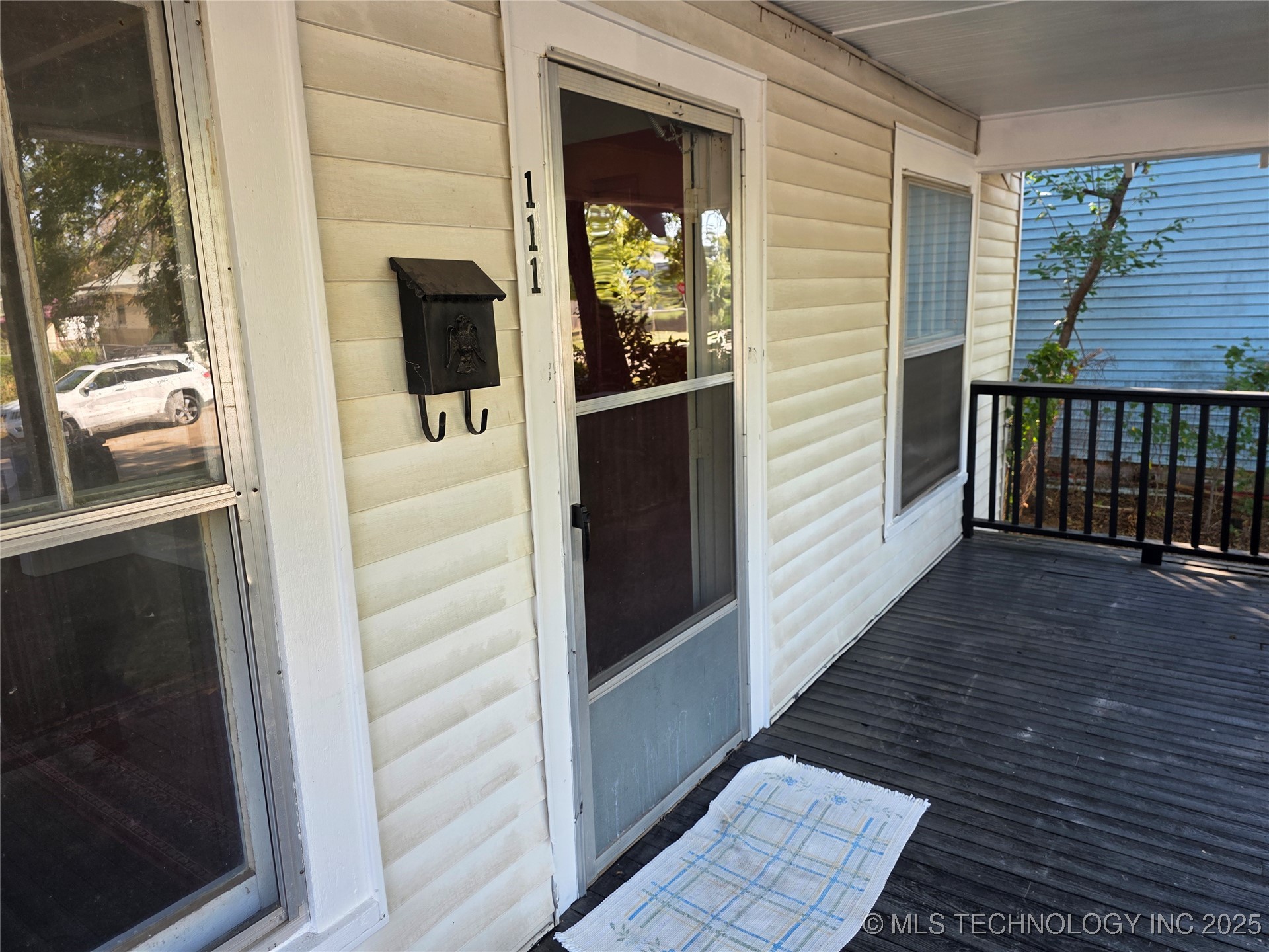 111 Quebec Avenue Property Photo 2