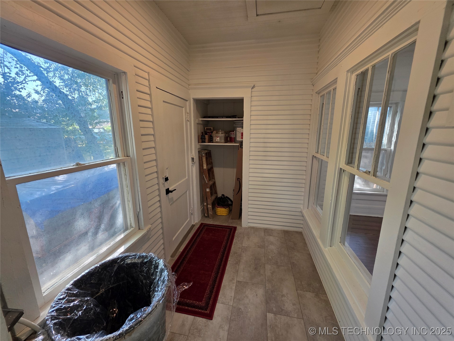 111 Quebec Avenue Property Photo 8