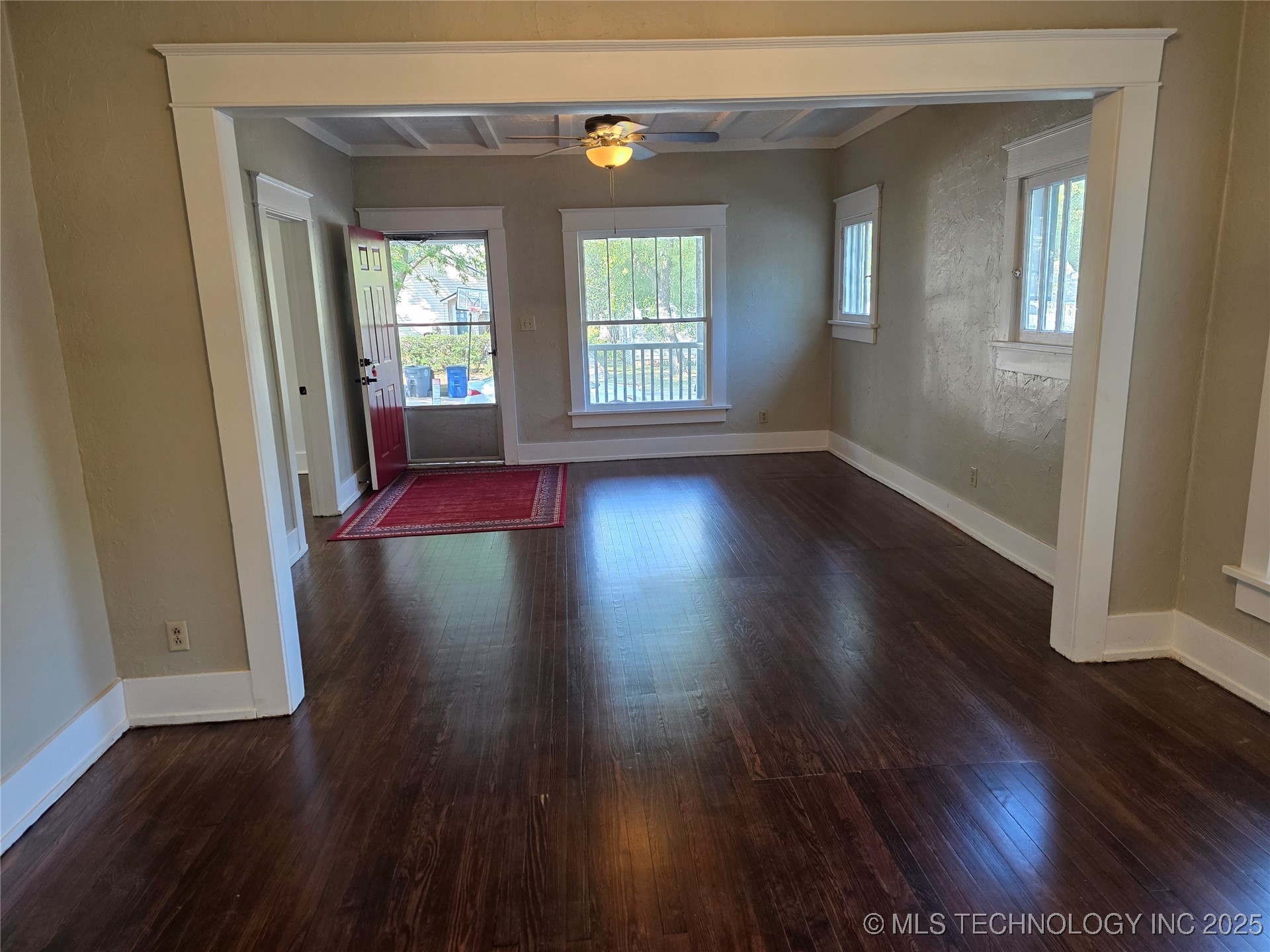 111 Quebec Avenue Property Photo 11