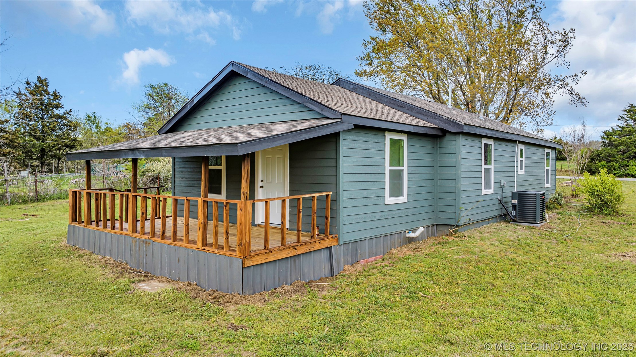 2615 N Rancho Lane Property Photo 5