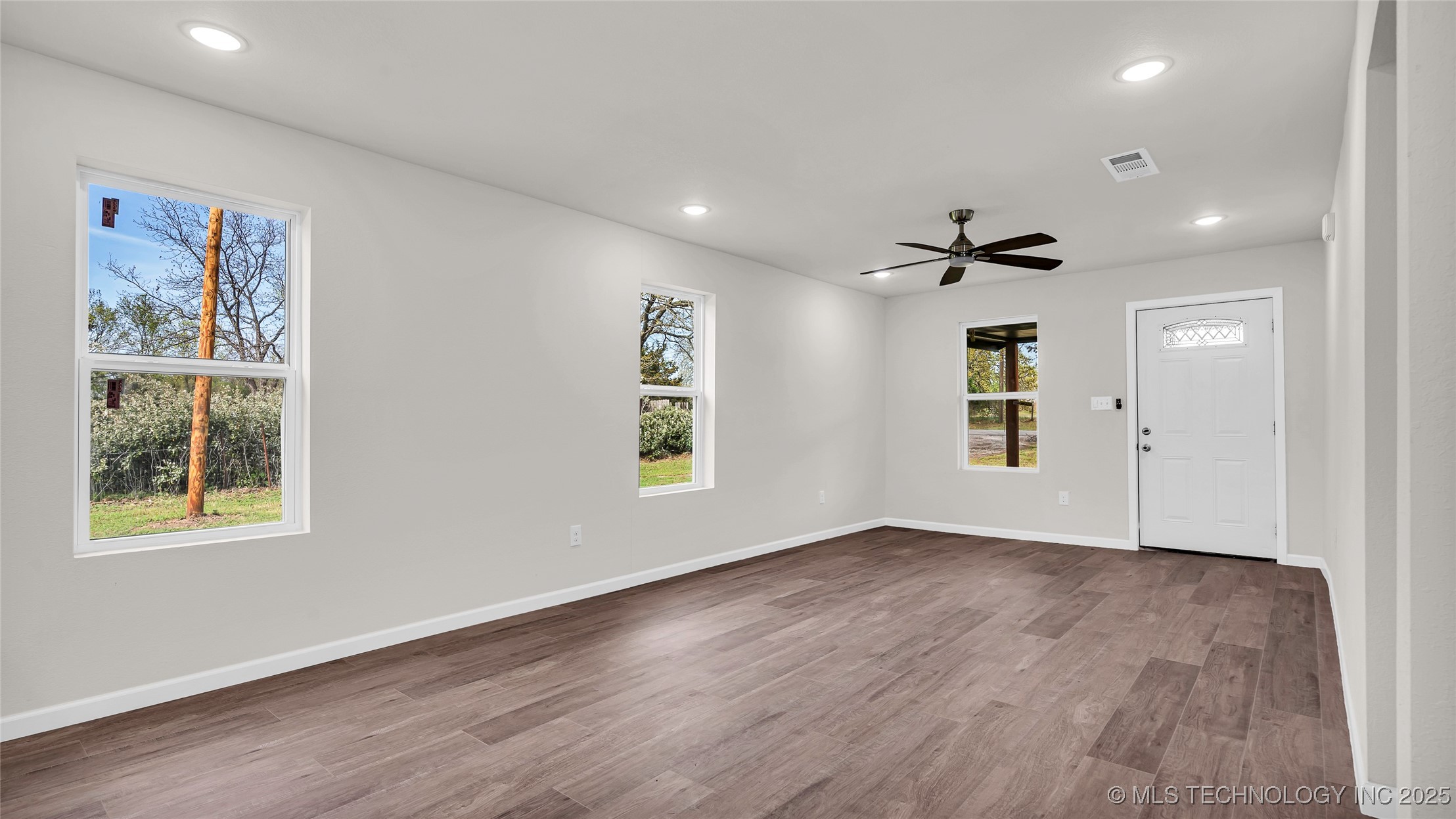 2615 N Rancho Lane Property Photo 11