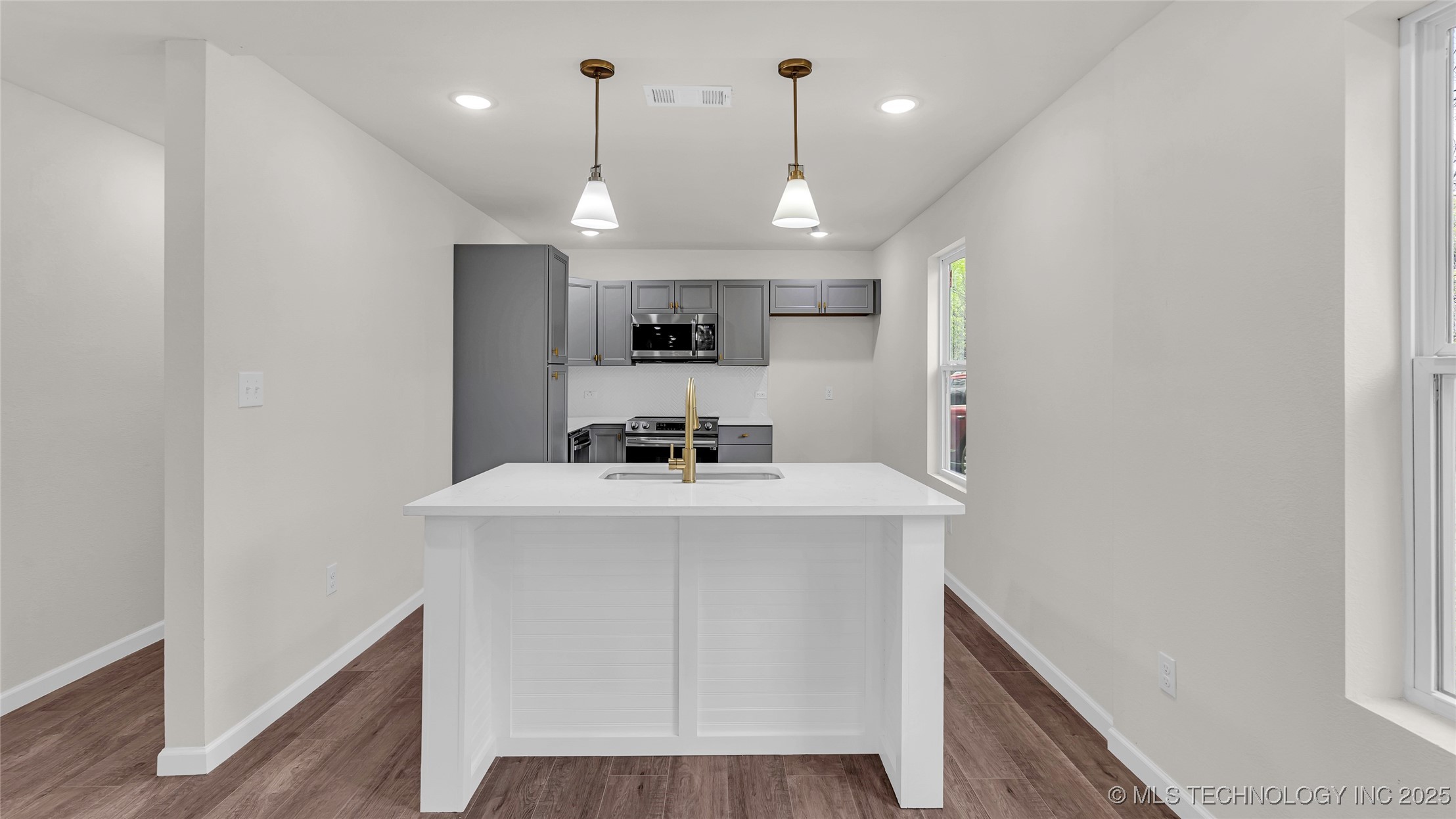 2615 N Rancho Lane Property Photo 14