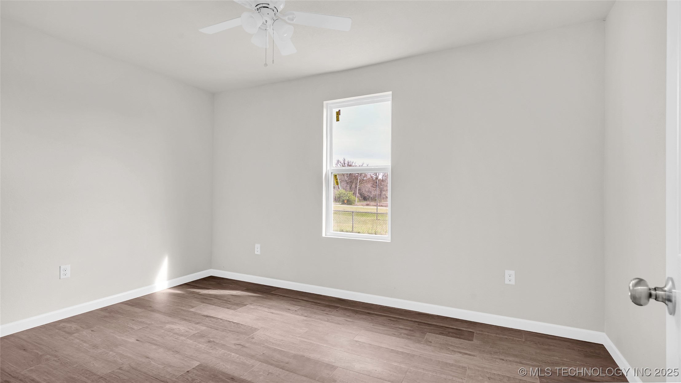 2615 N Rancho Lane Property Photo 23