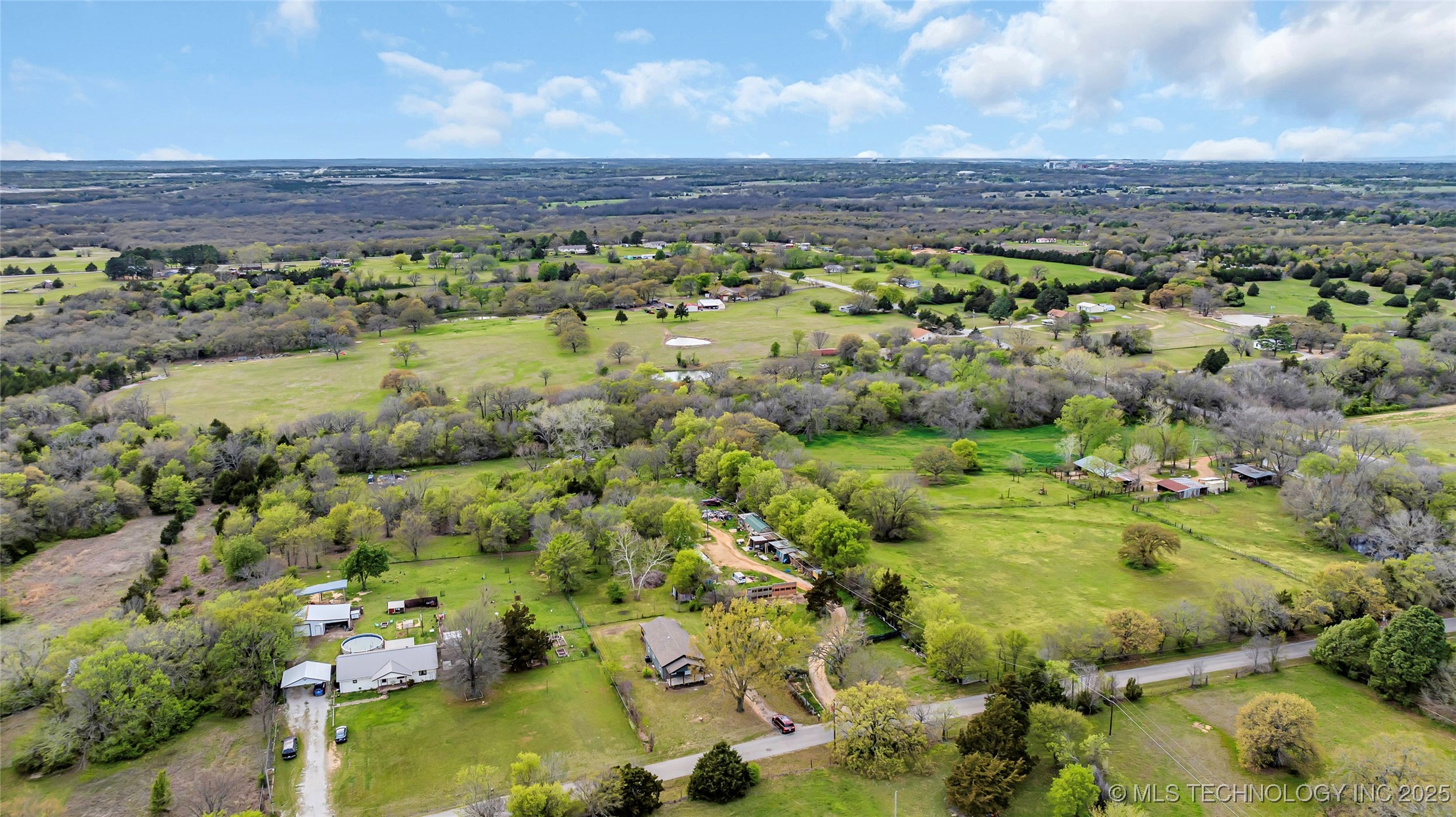 2615 N Rancho Lane Property Photo 28