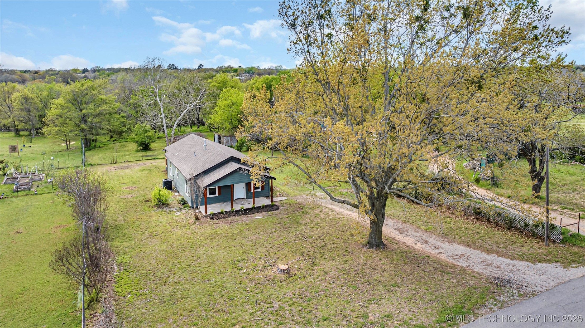 2615 N Rancho Lane Property Photo 29