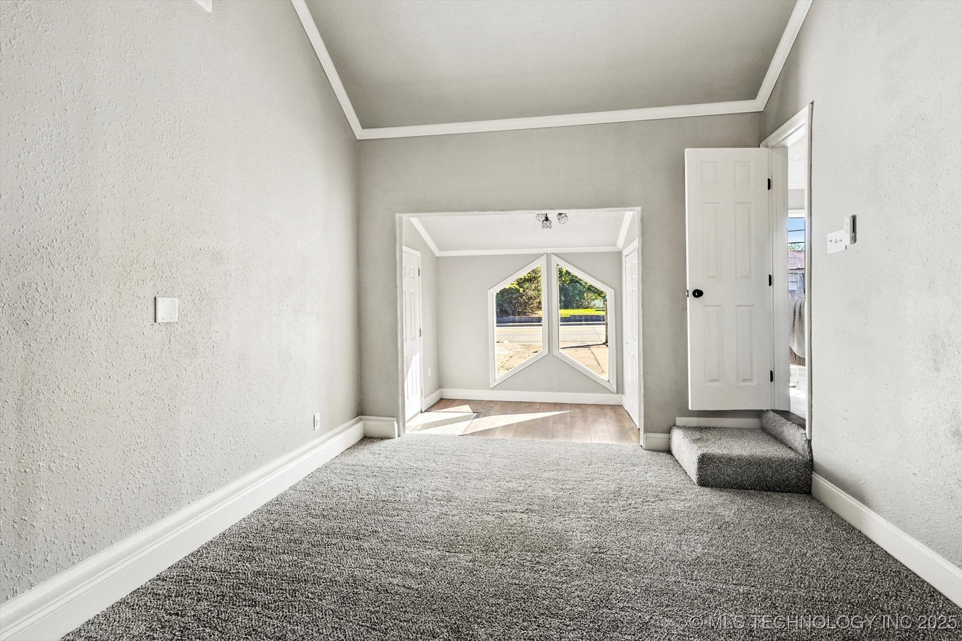 4718 S 25th West Avenue Property Photo 9