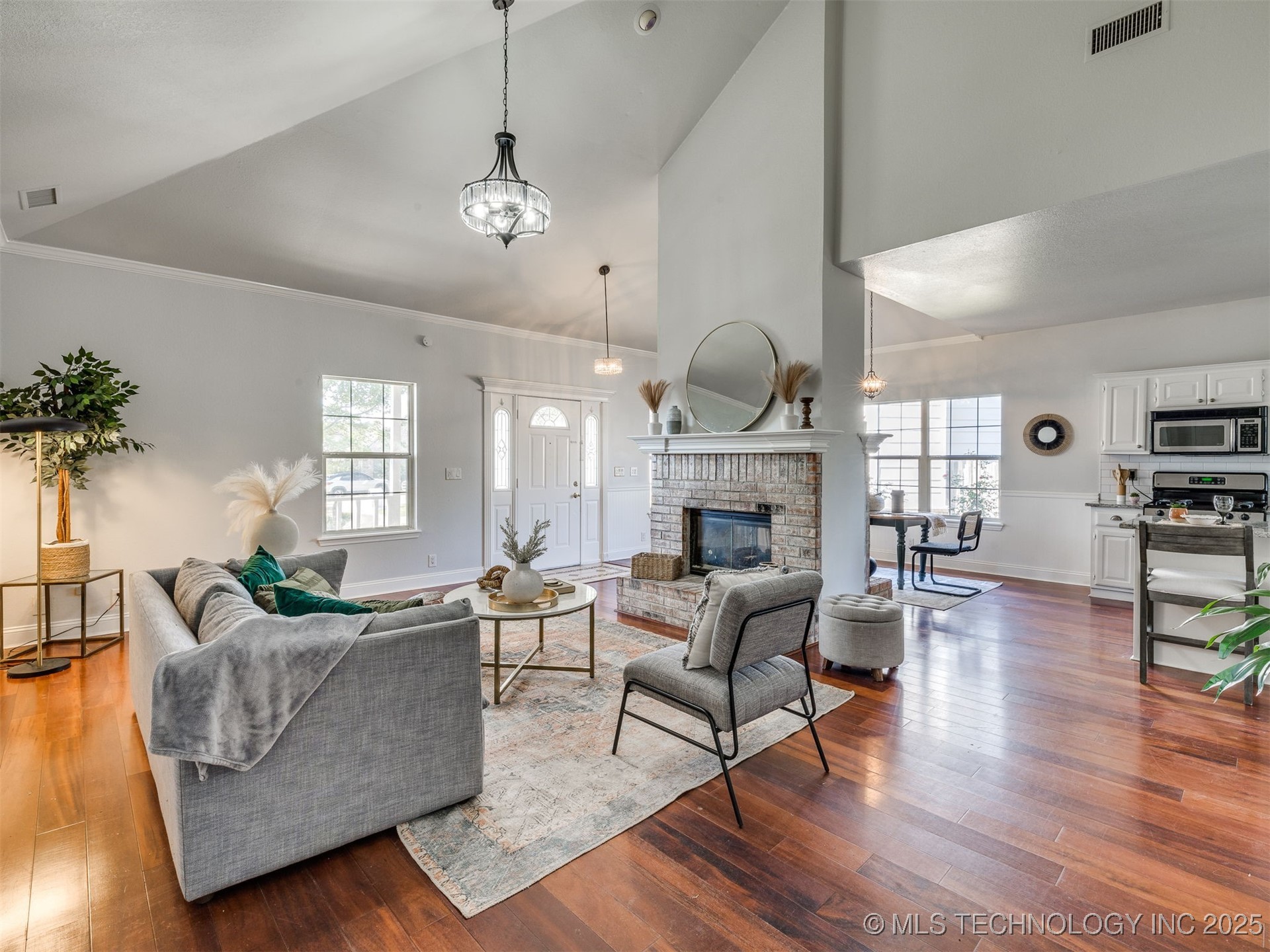 3717 S 195th East Avenue Property Photo 8