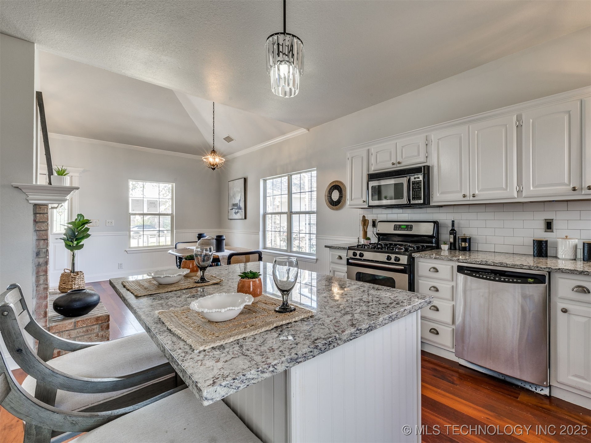 3717 S 195th East Avenue Property Photo 19