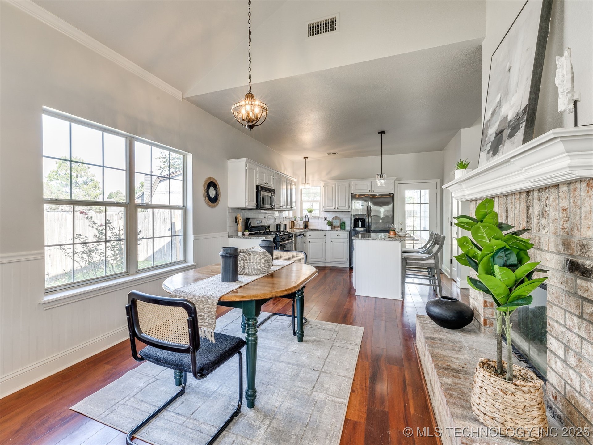 3717 S 195th East Avenue Property Photo 23