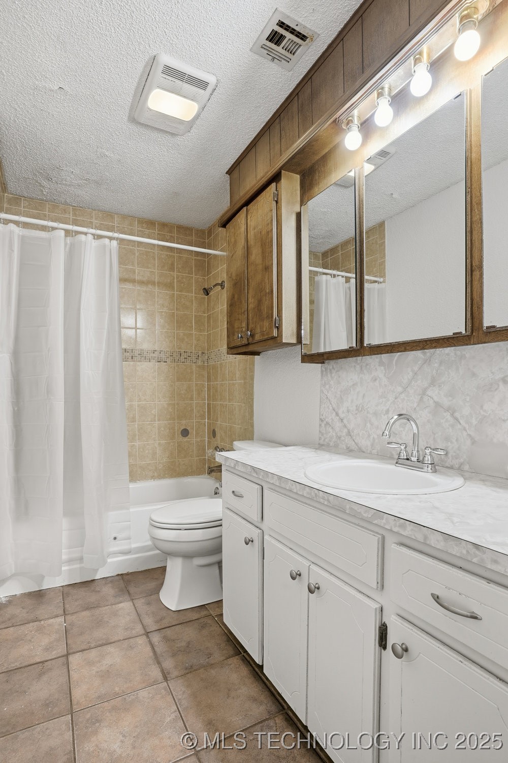 1213 S Maple Place Property Photo 27