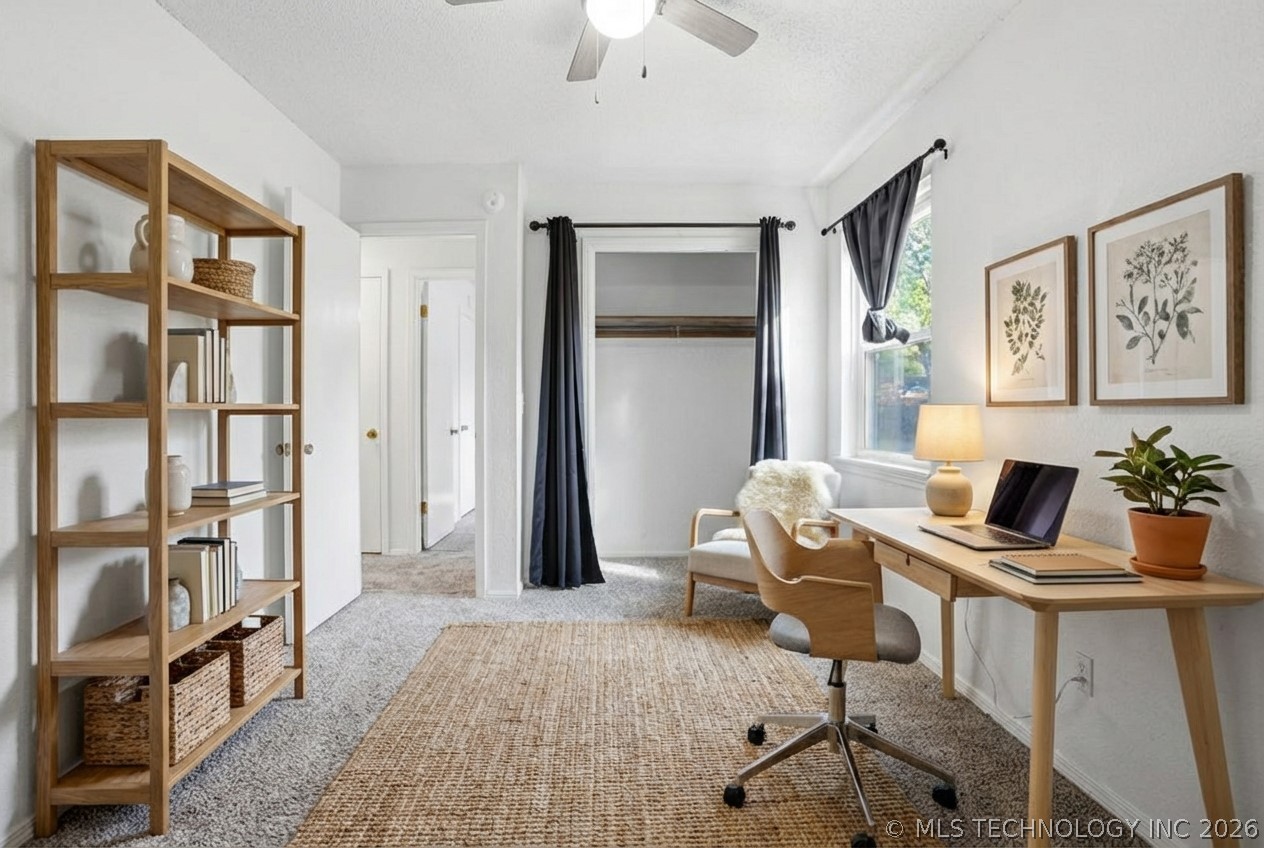 1213 S Maple Place Property Photo 33