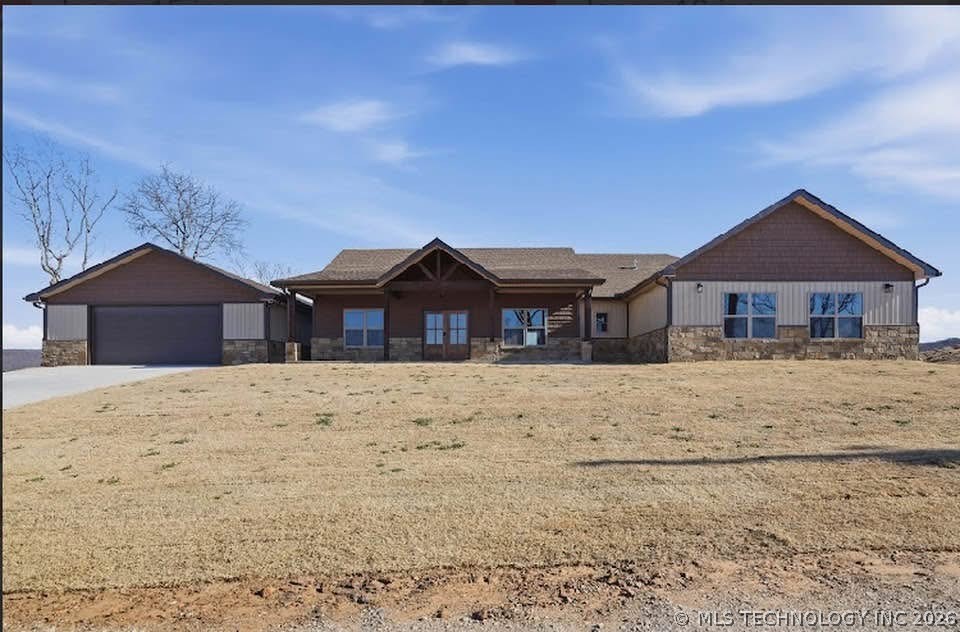 34830 S Falcon Crest Lane Property Photo 3