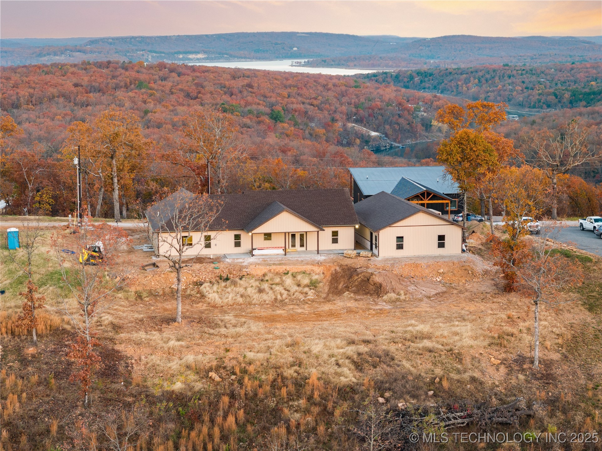 34830 S Falcon Crest Lane Property Photo 6