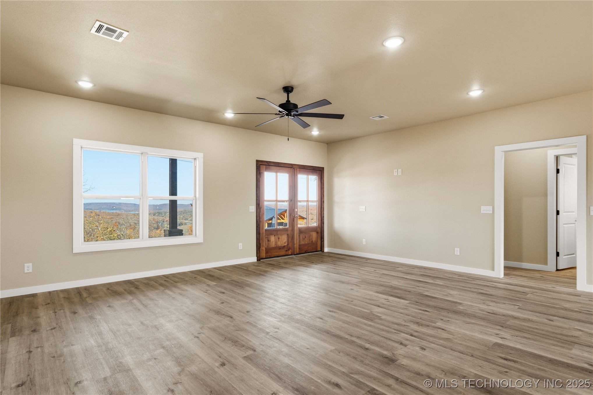 34830 S Falcon Crest Lane Property Photo 18